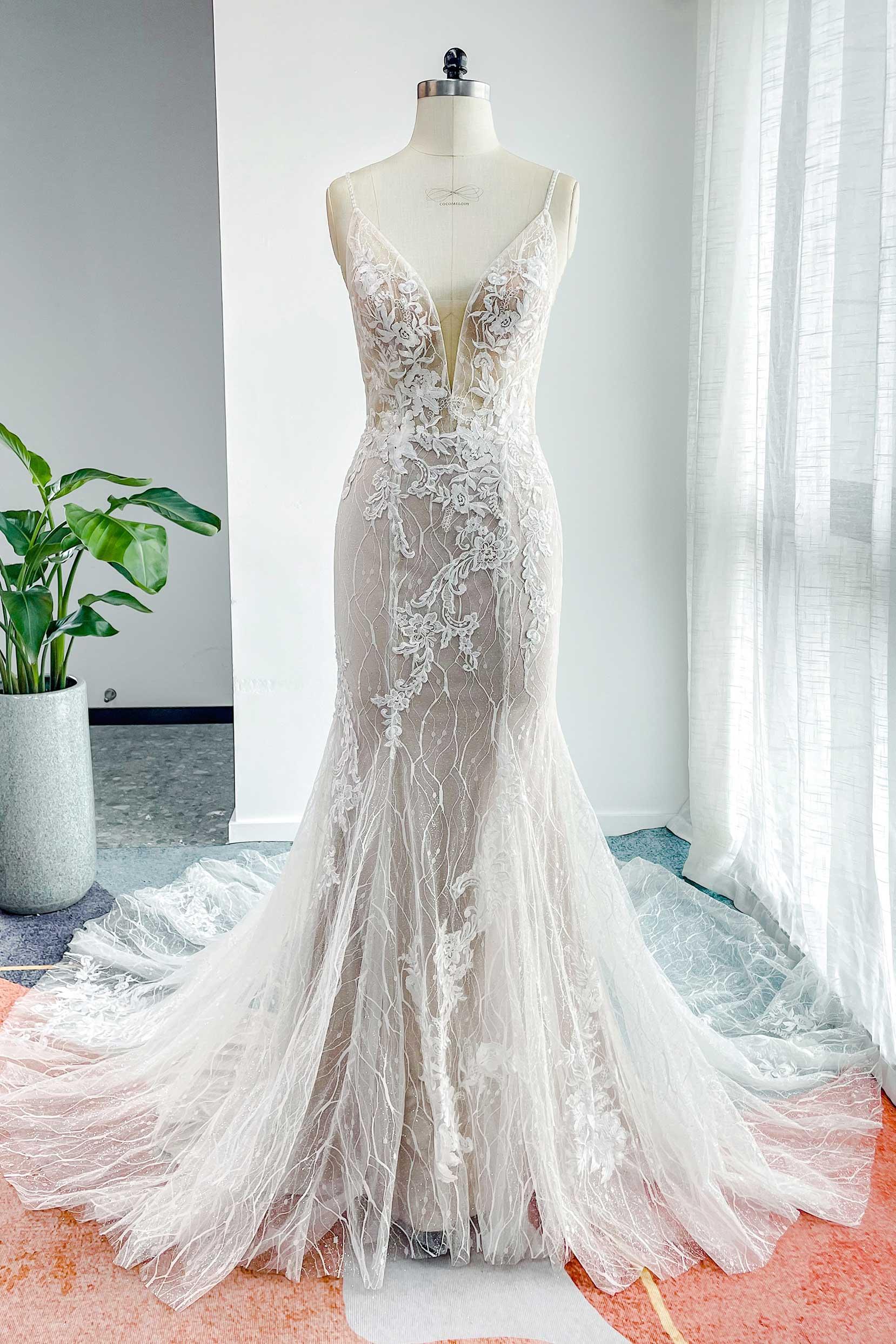 Trumpet-Mermaid Chapel Train Lace Tulle Wedding Dress CW3206 - COCOMELODY