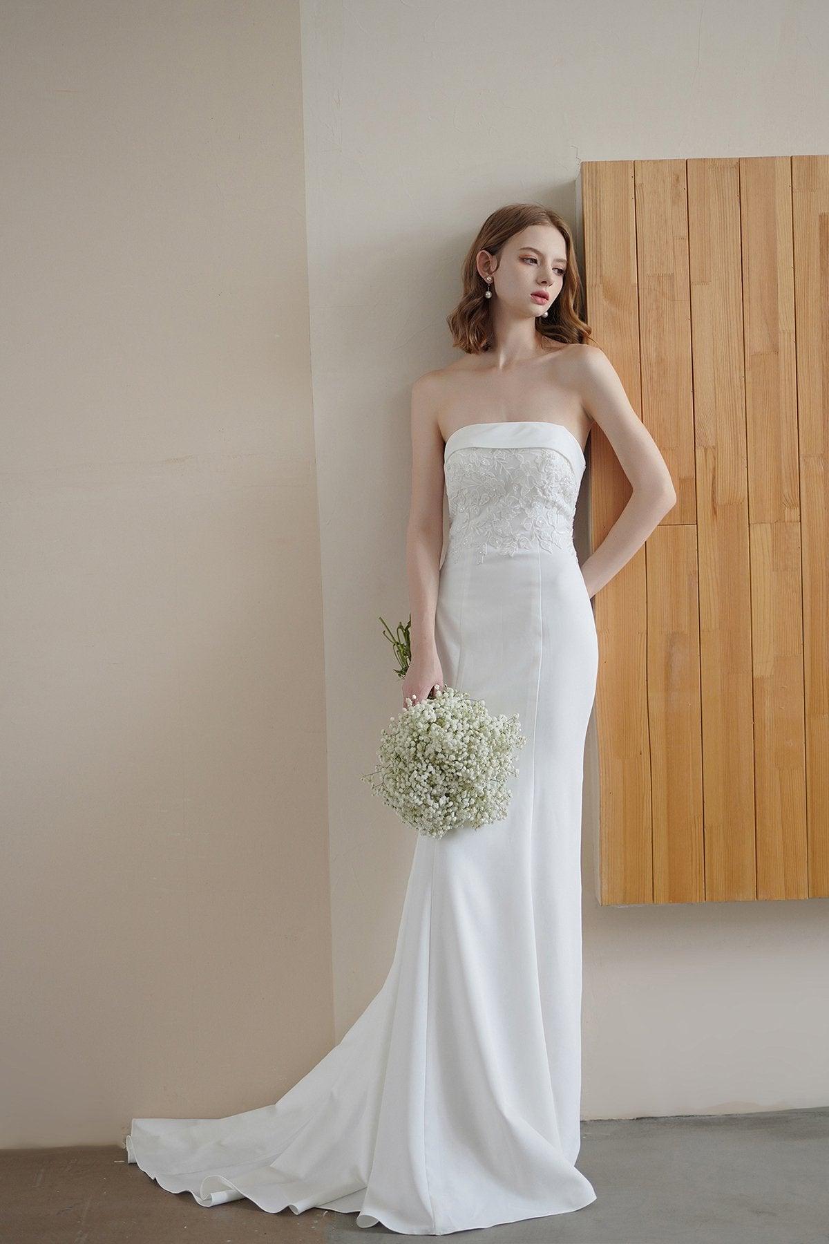 Trumpet Sweep-Brush Train Stretch Satin Lace Wedding Dress CW3217 - COCOMELODY