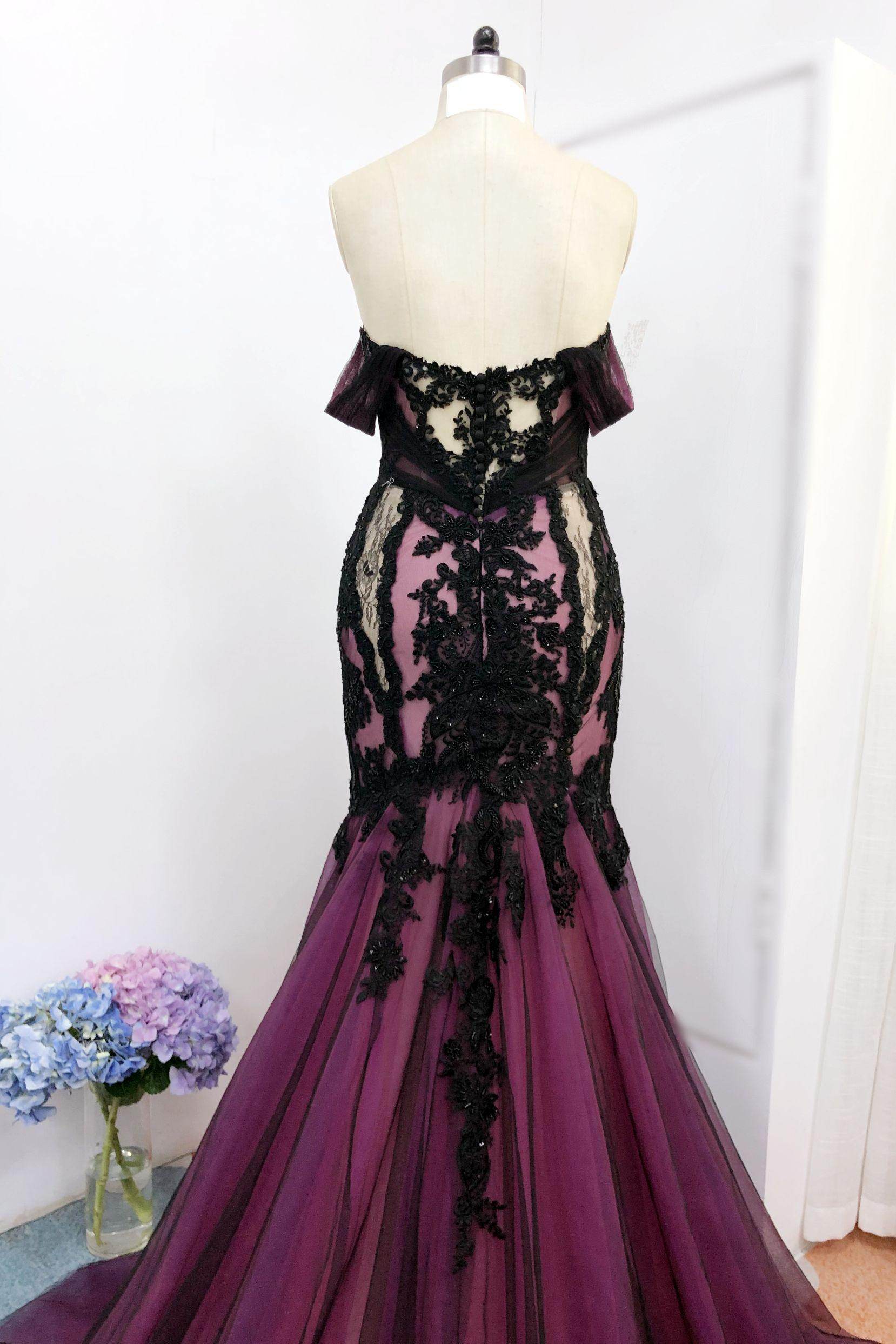 Trumpet-Mermaid Cathedral Train Lace Tulle Wedding Dress COCOMELODY CW3223, 60 Days / Black / US6-UK8-EUR36 Trumpet-Mermaid Cathedral Train Lace Tulle Wedding Dress COCOMELODY CW3223, 60 Days / Black / US6-UK8-EUR36
