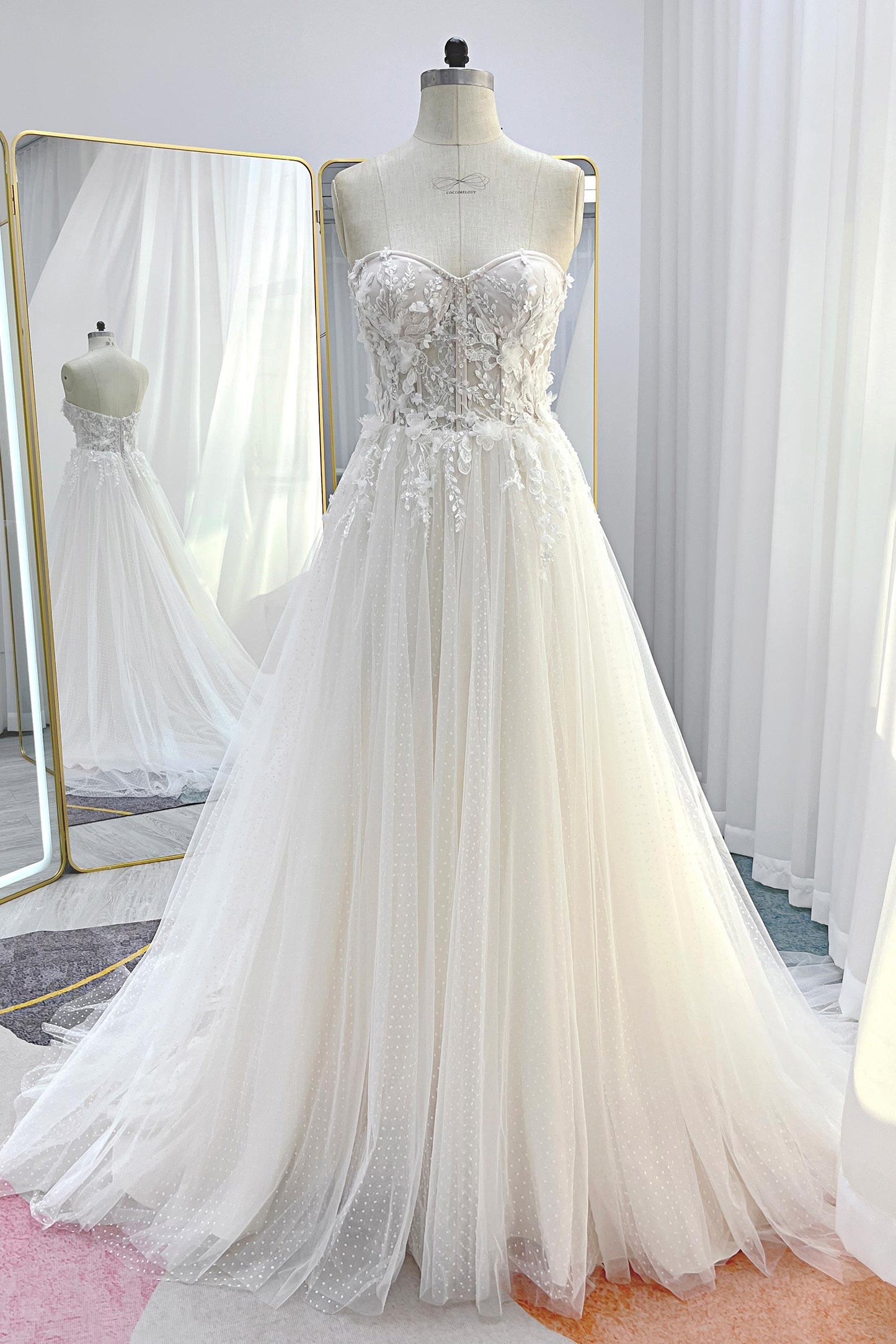 A-Line Court Train Lace Tulle Wedding Dress CW3225