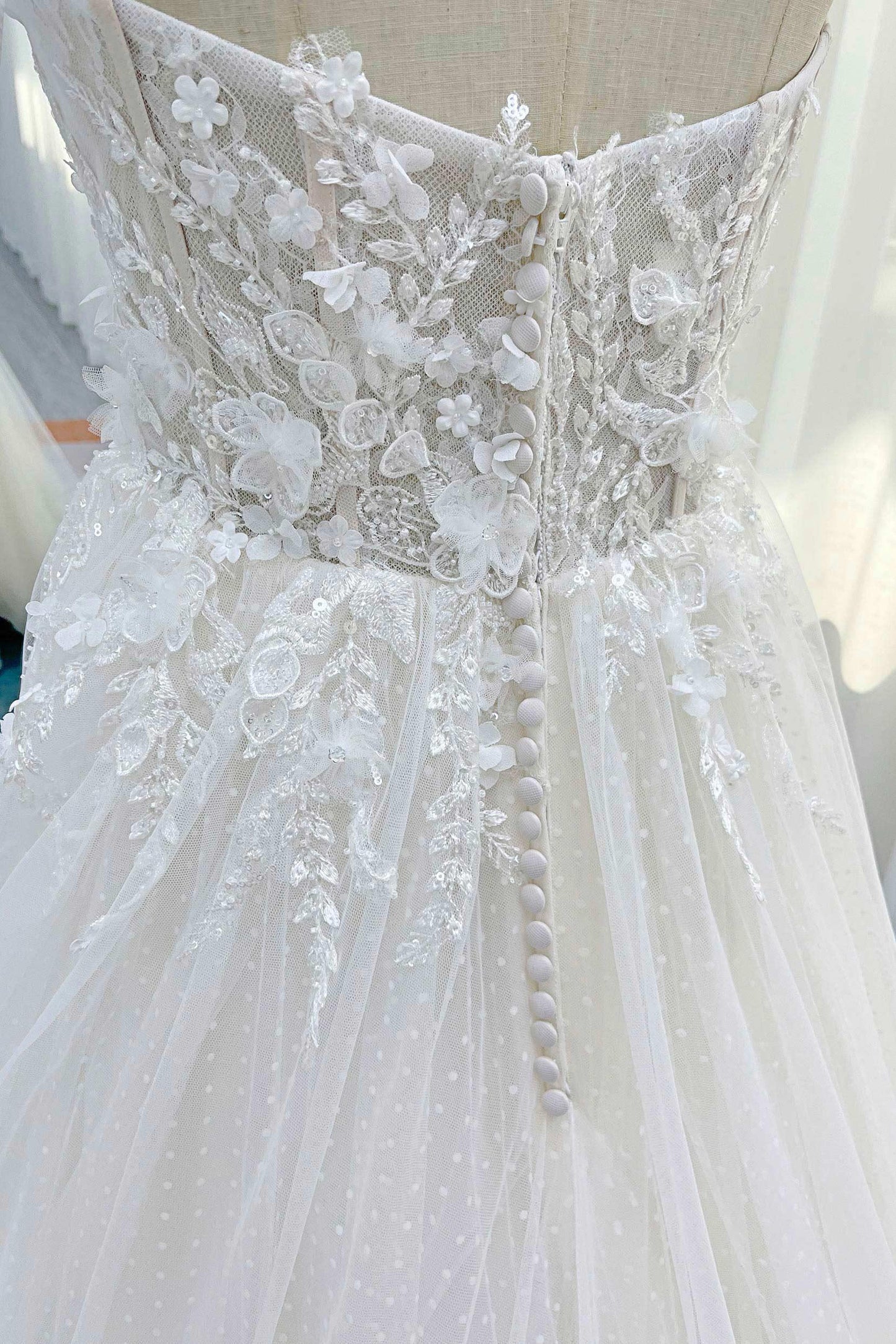 A-Line Court Train Lace Tulle Wedding Dress CW3225 - COCOMELODY