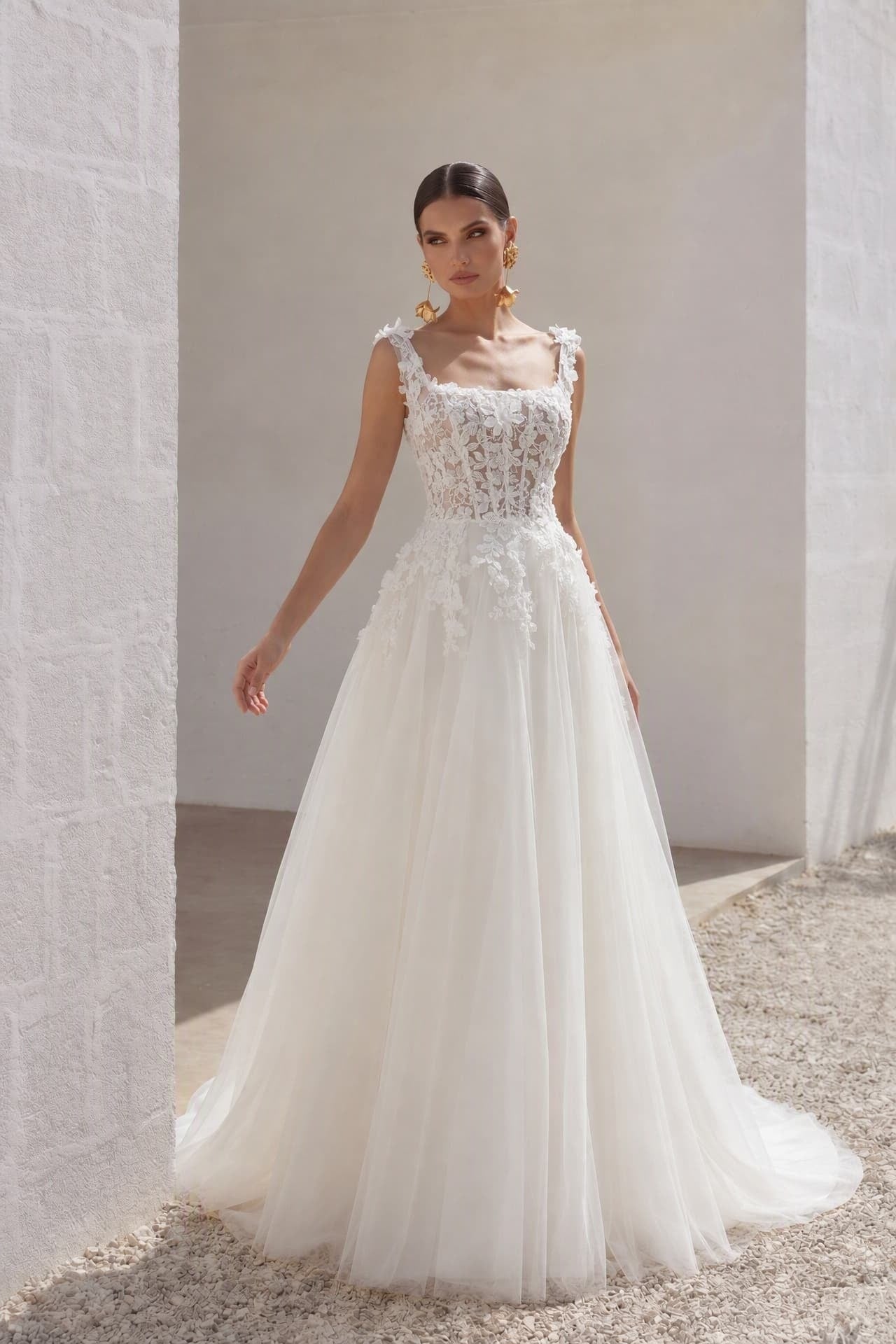 A-Line Court Train Lace Tulle Wedding Dress CW3227