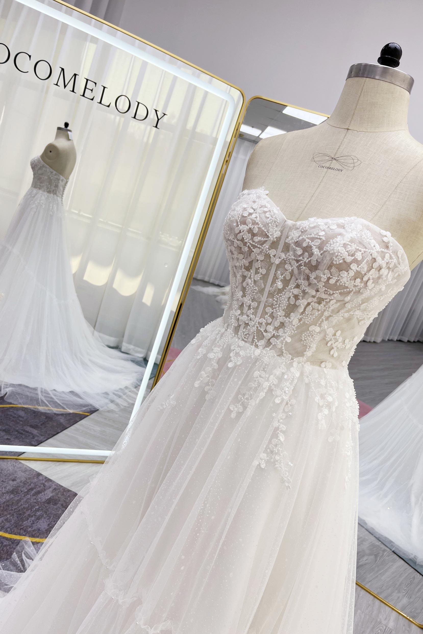A-Line Court Train Lace Tulle Wedding Dress CW3229 - COCOMELODY