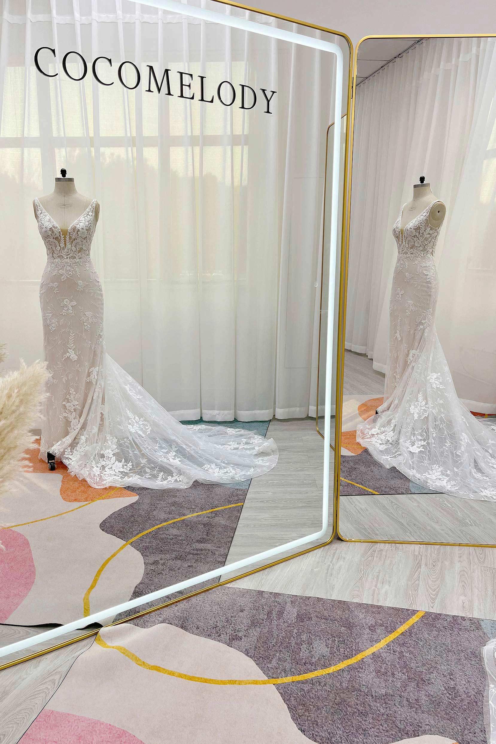 Trumpet-Mermaid Chapel Train Lace Tulle Wedding Dress CW3230 - COCOMELODY