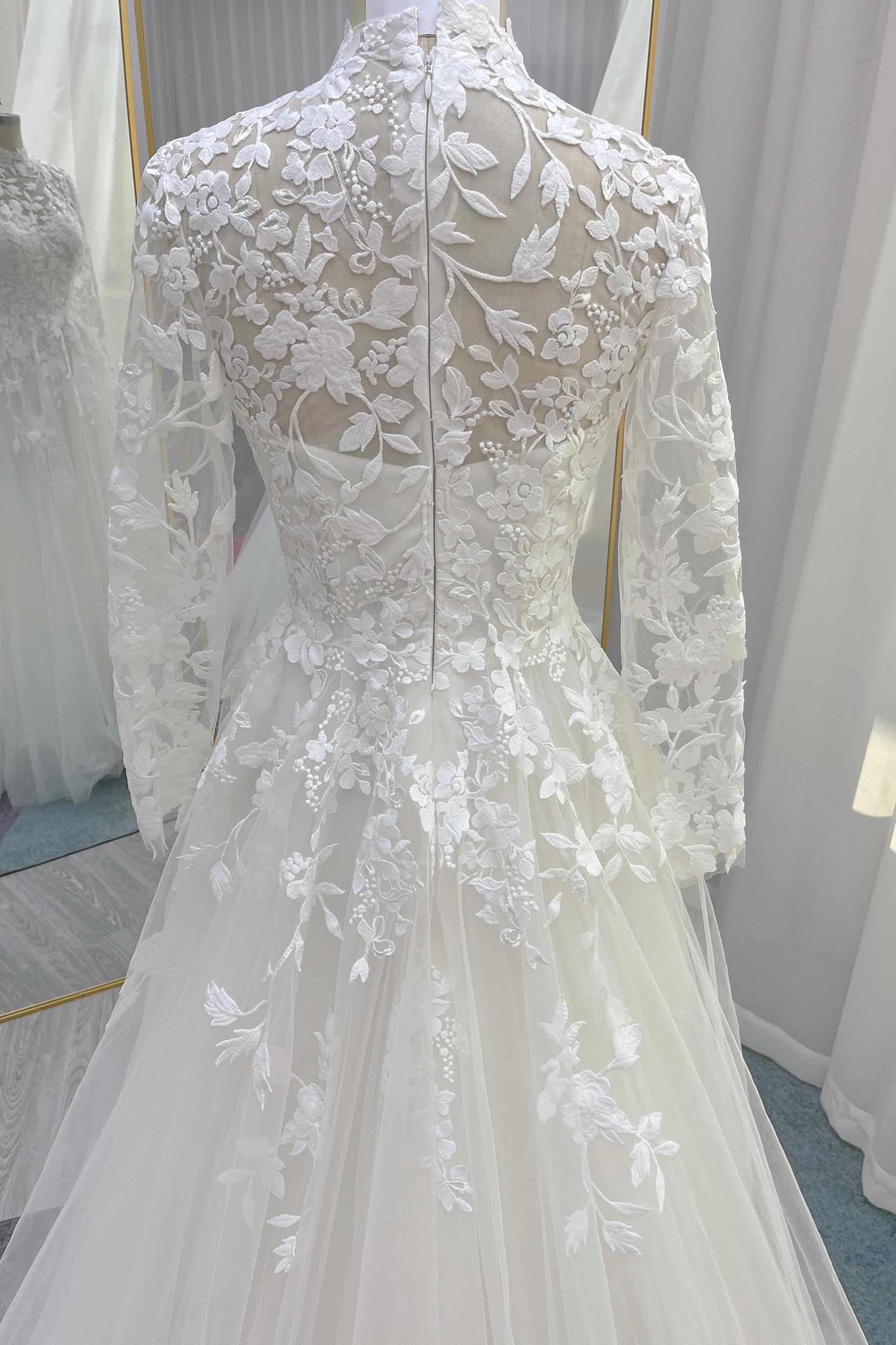 A-Line Court Train Lace Tulle Wedding Dress CW3234 - COCOMELODY