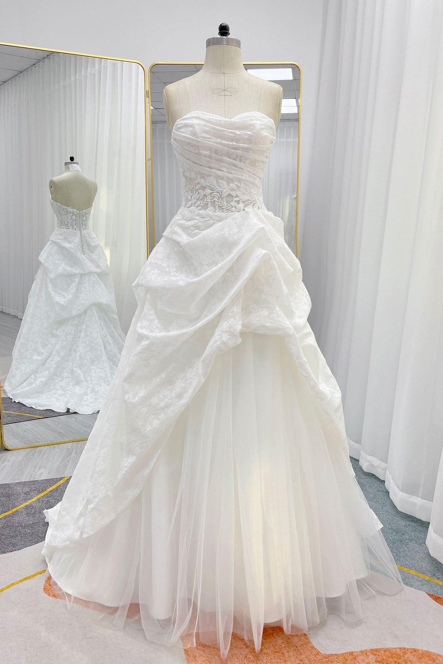 A-Line Court Train Printed Gauze Wedding Dress CW3235 - COCOMELODY