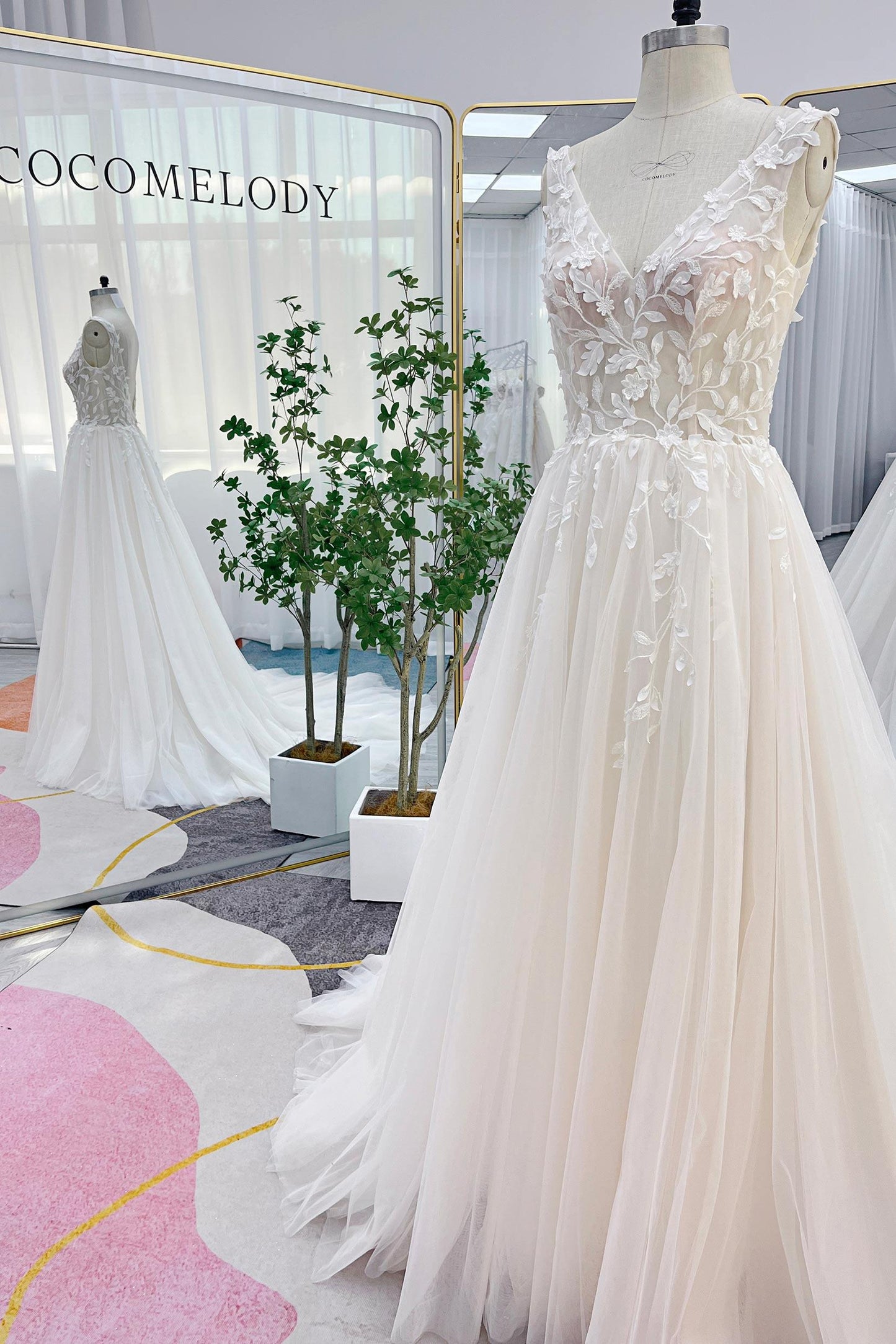 A-Line Court Train Lace Tulle Wedding Dress CW3238 - COCOMELODY