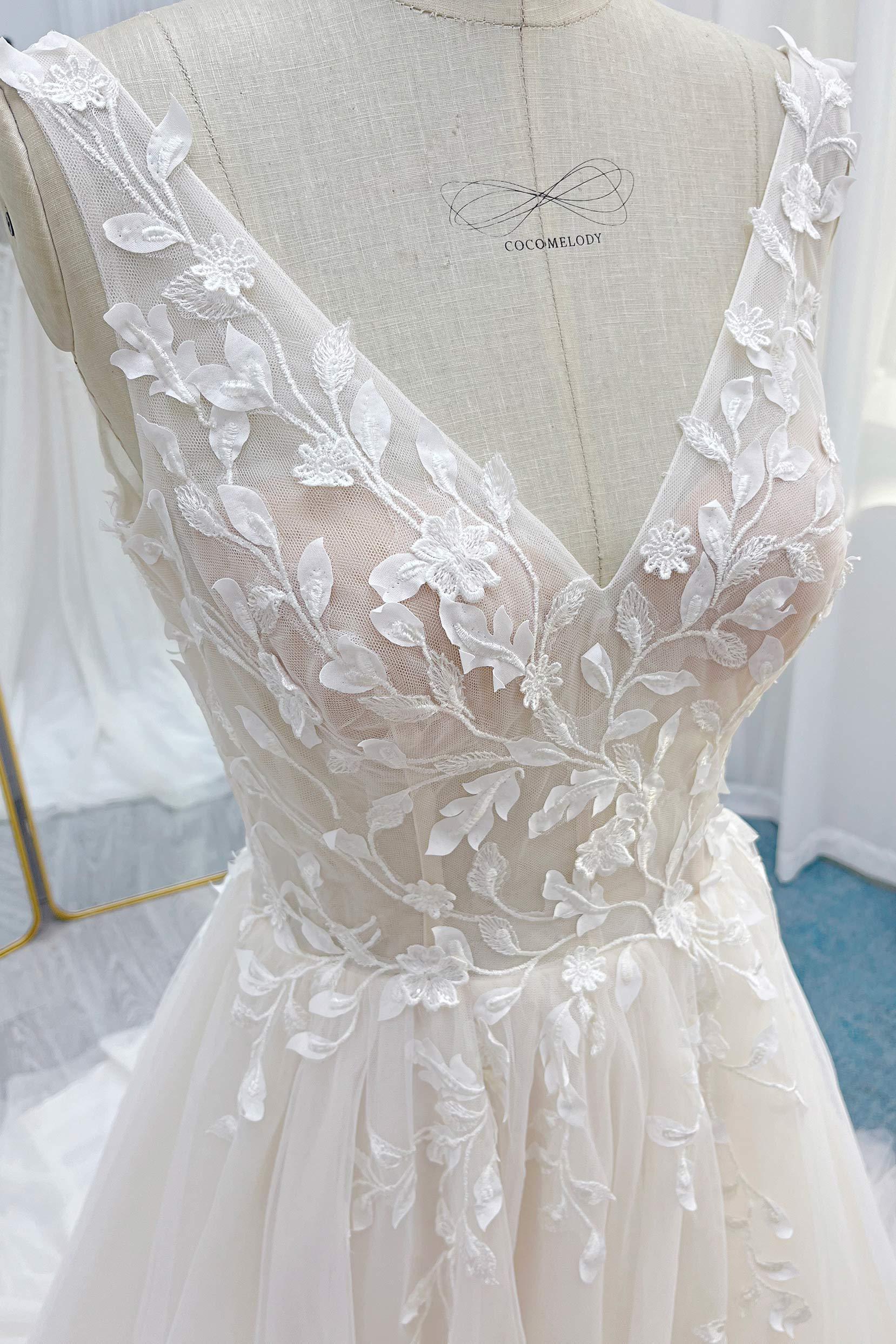 A-Line Court Train Lace Tulle Wedding Dress CW3238 - COCOMELODY