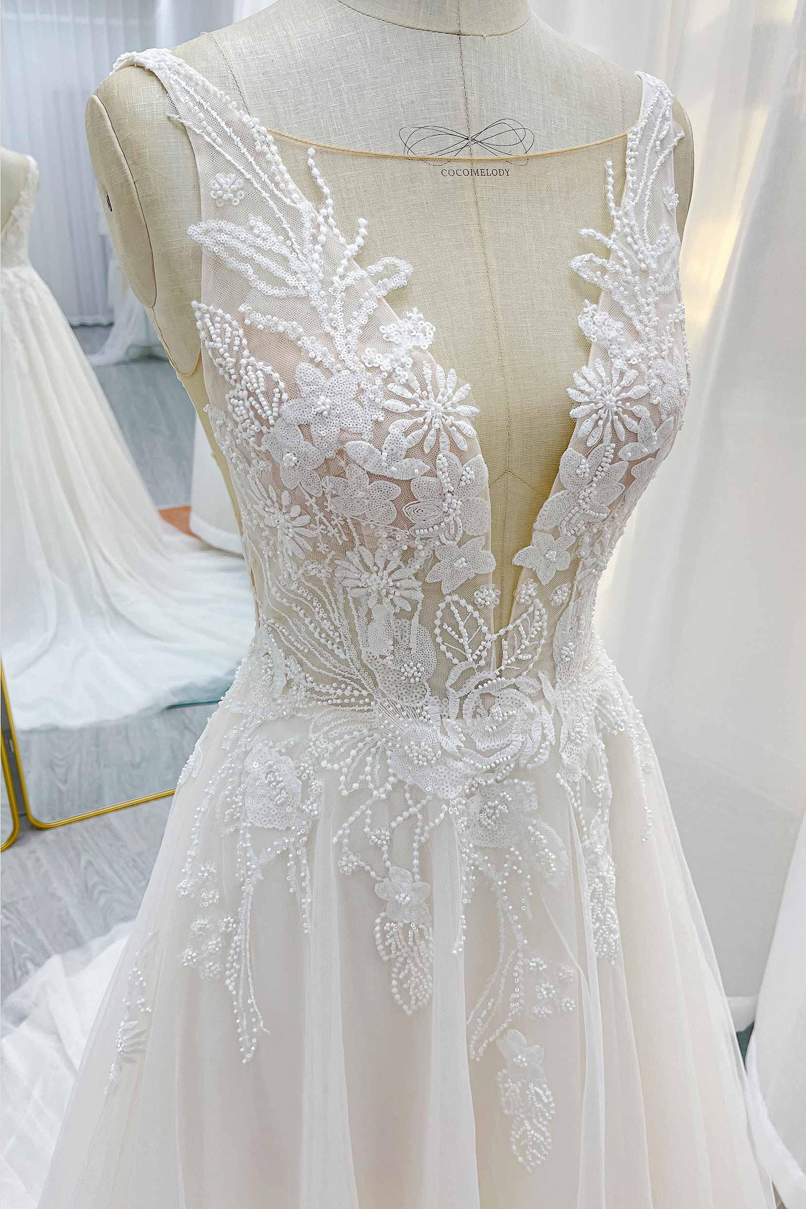 A-Line Chapel Train Lace Tulle Wedding Dress CW3241 - COCOMELODY