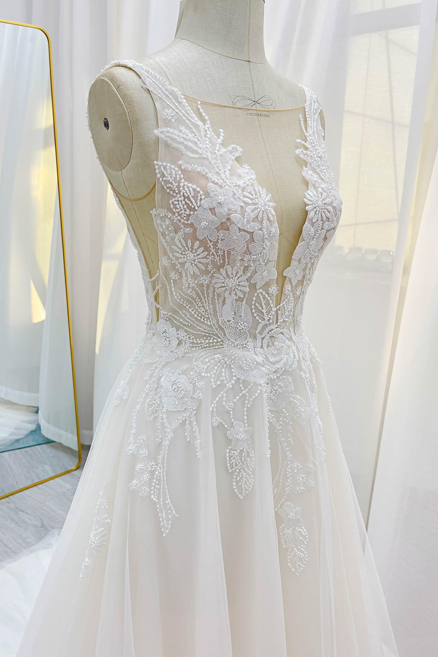 A-Line Chapel Train Lace Tulle Wedding Dress CW3241 - COCOMELODY