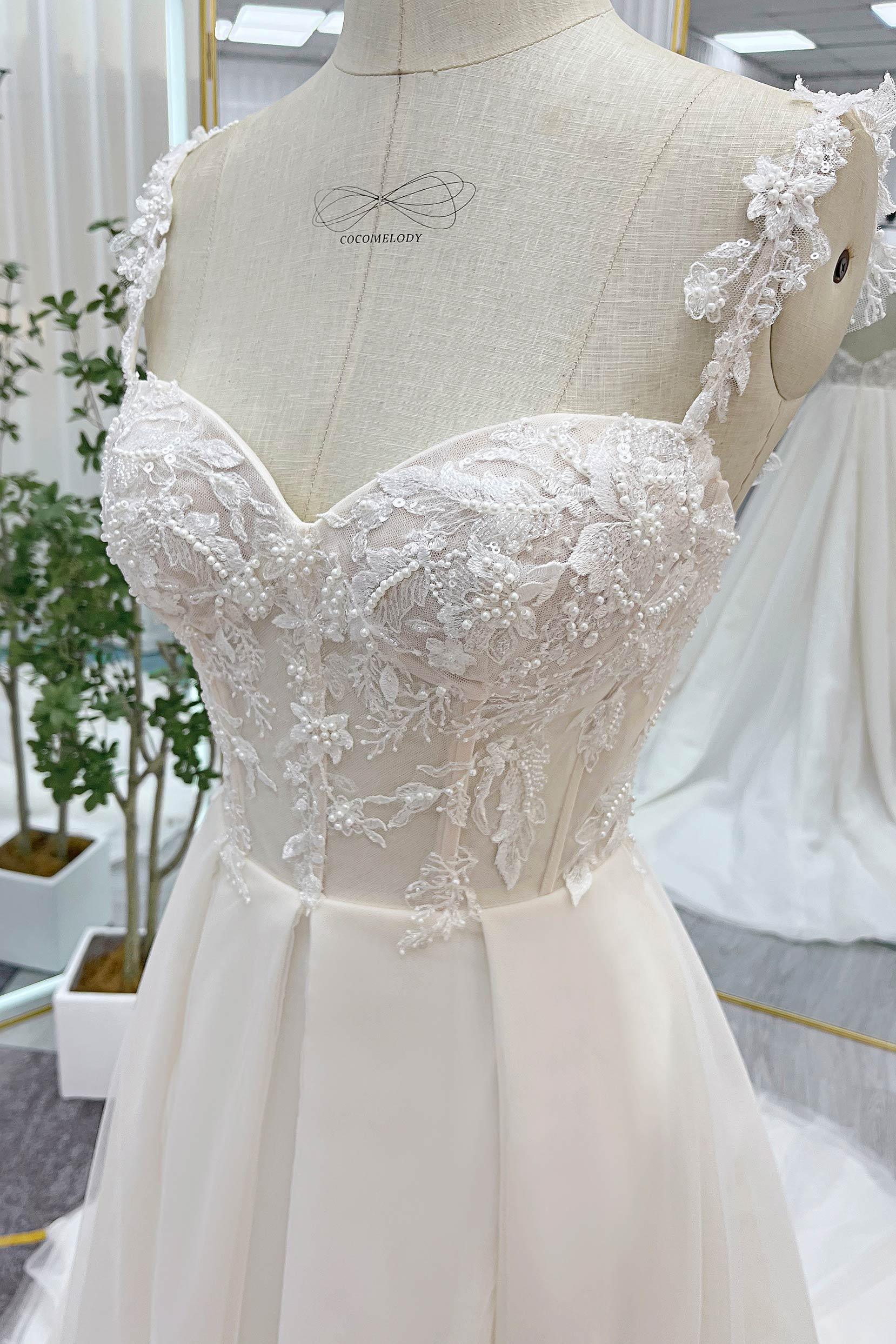 A-Line Court Train Lace Tulle Wedding Dress CW3242 - COCOMELODY