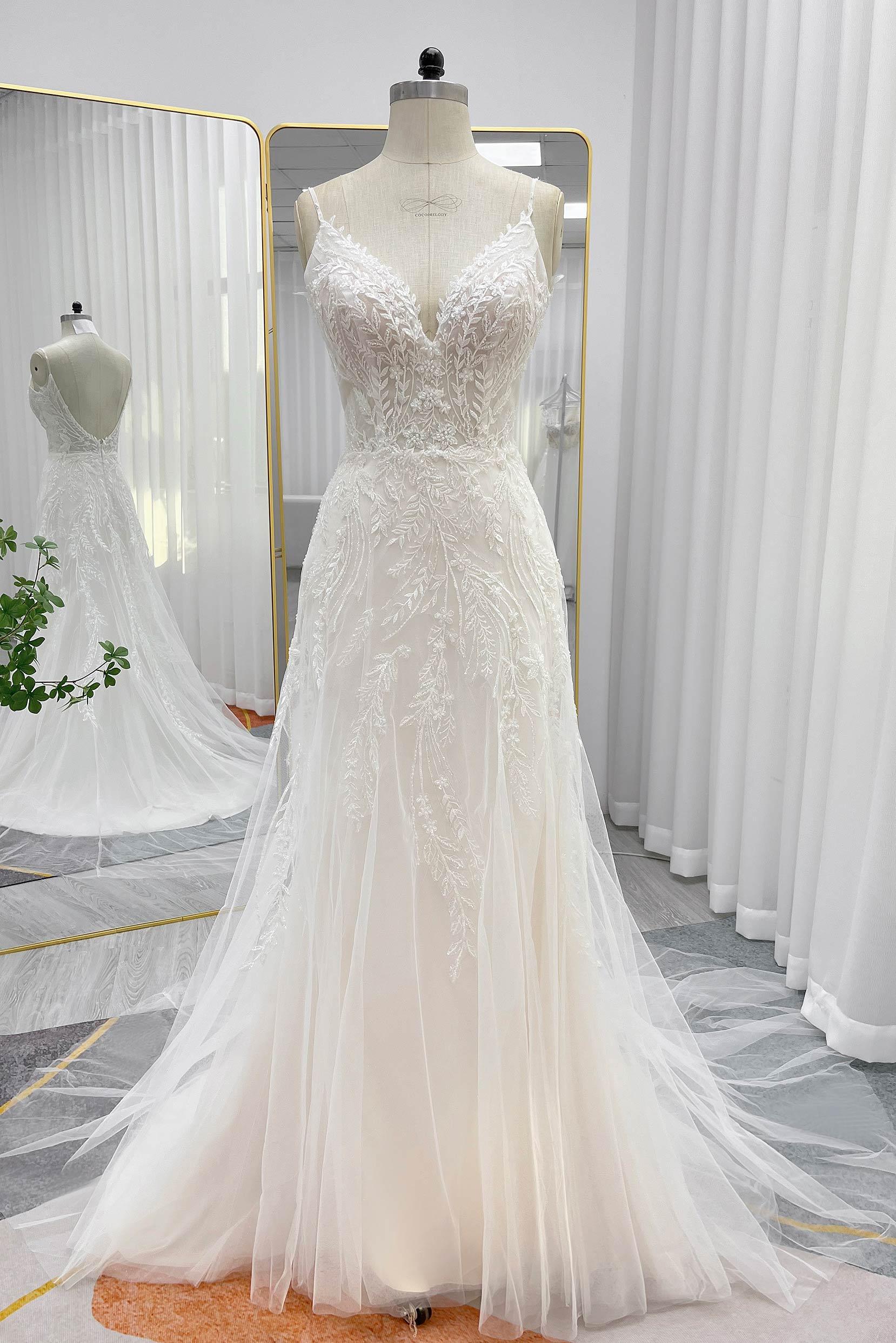 A-Line Court Train Lace Tulle Wedding Dress CW3243 - COCOMELODY