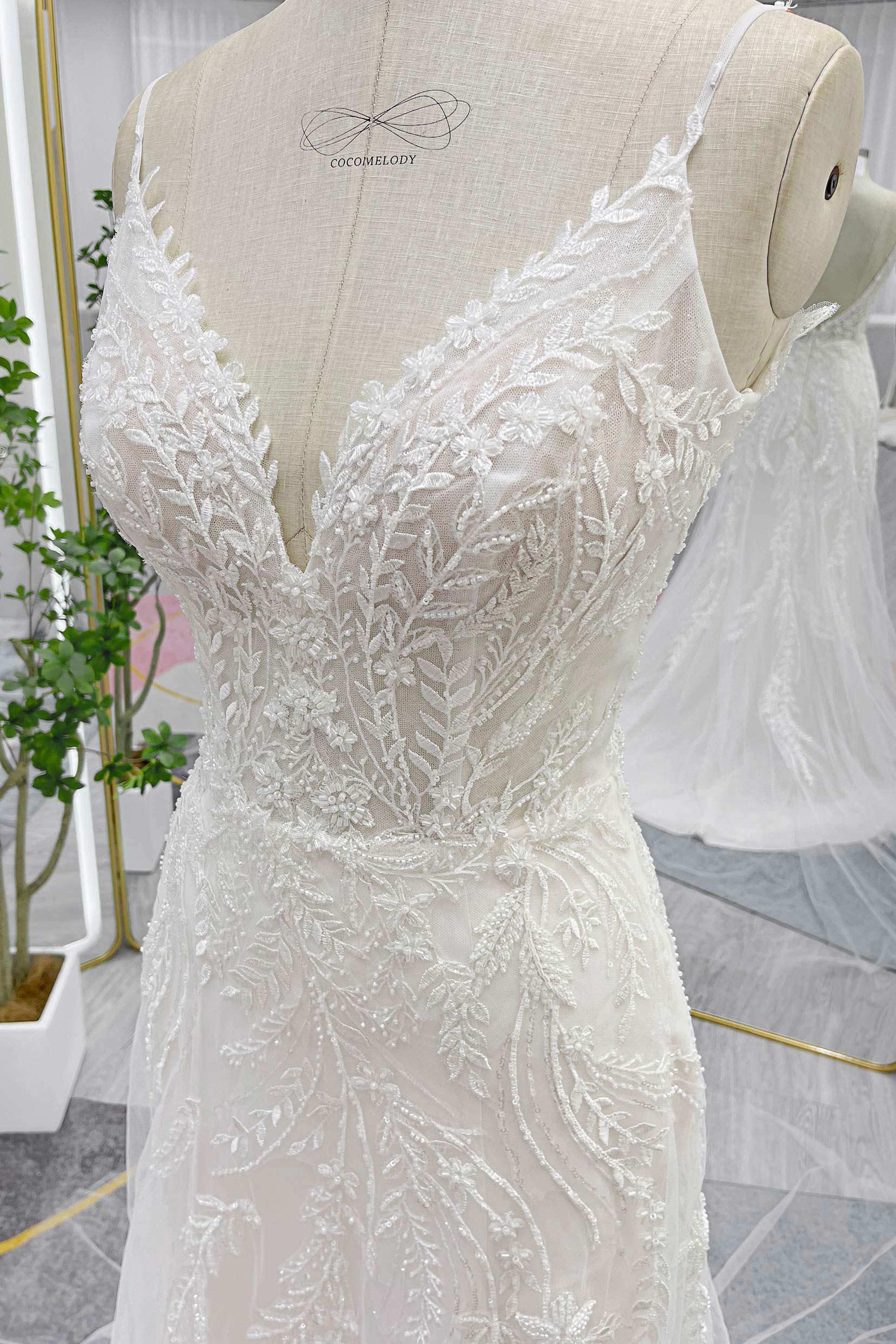A-Line Court Train Lace Tulle Wedding Dress CW3243 - COCOMELODY