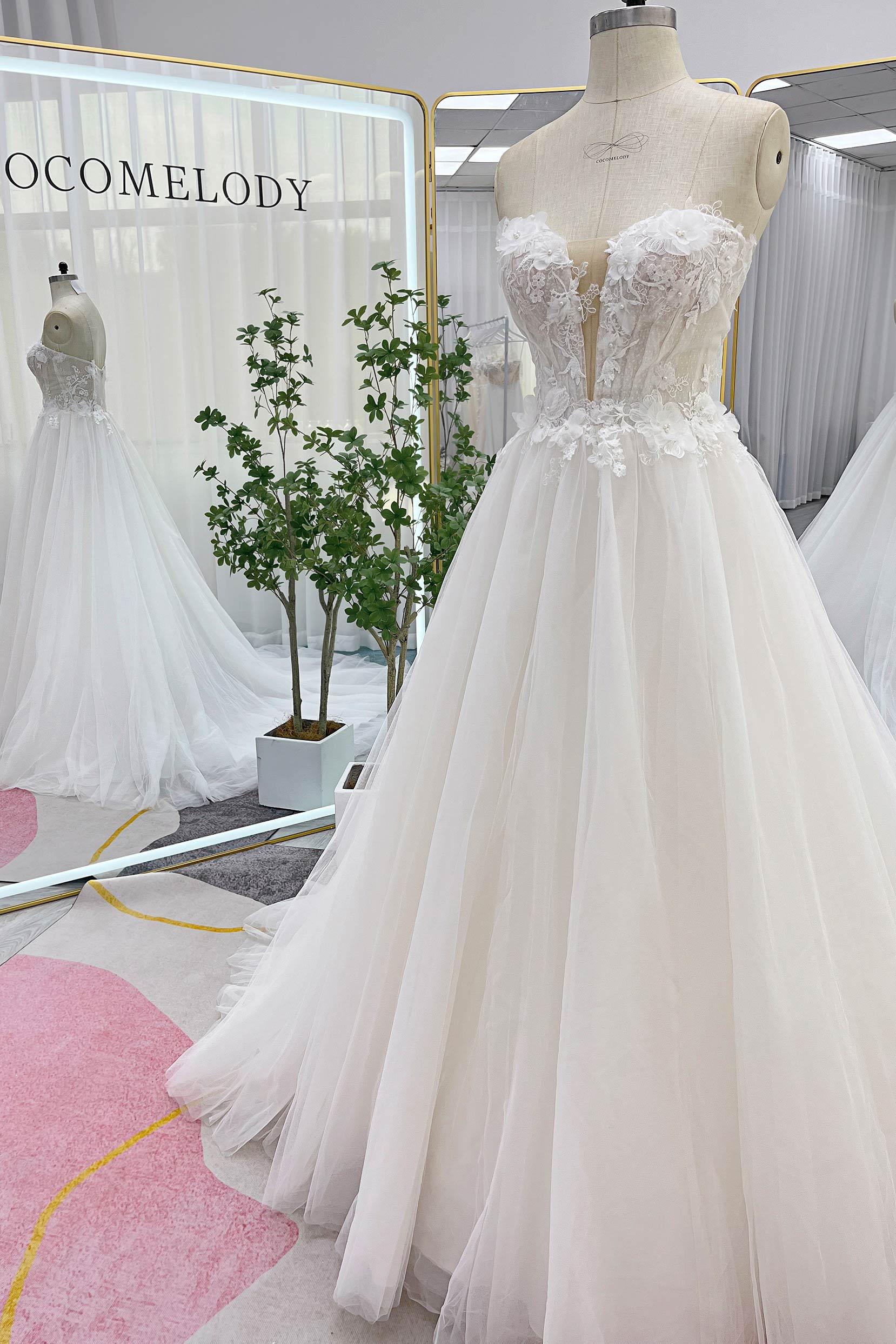 A-Line Court Train Lace Tulle Wedding Dress CW3245 - COCOMELODY