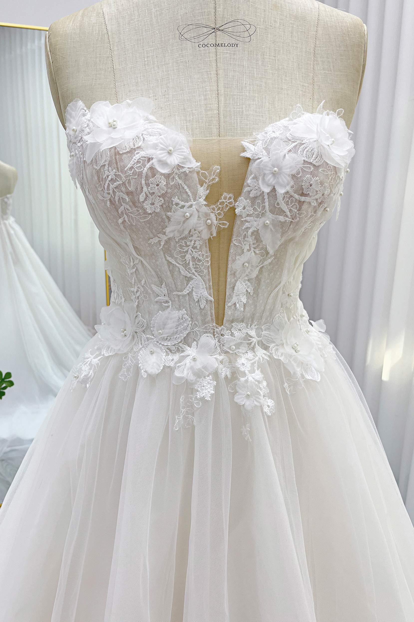 A-Line Court Train Lace Tulle Wedding Dress CW3245 - COCOMELODY