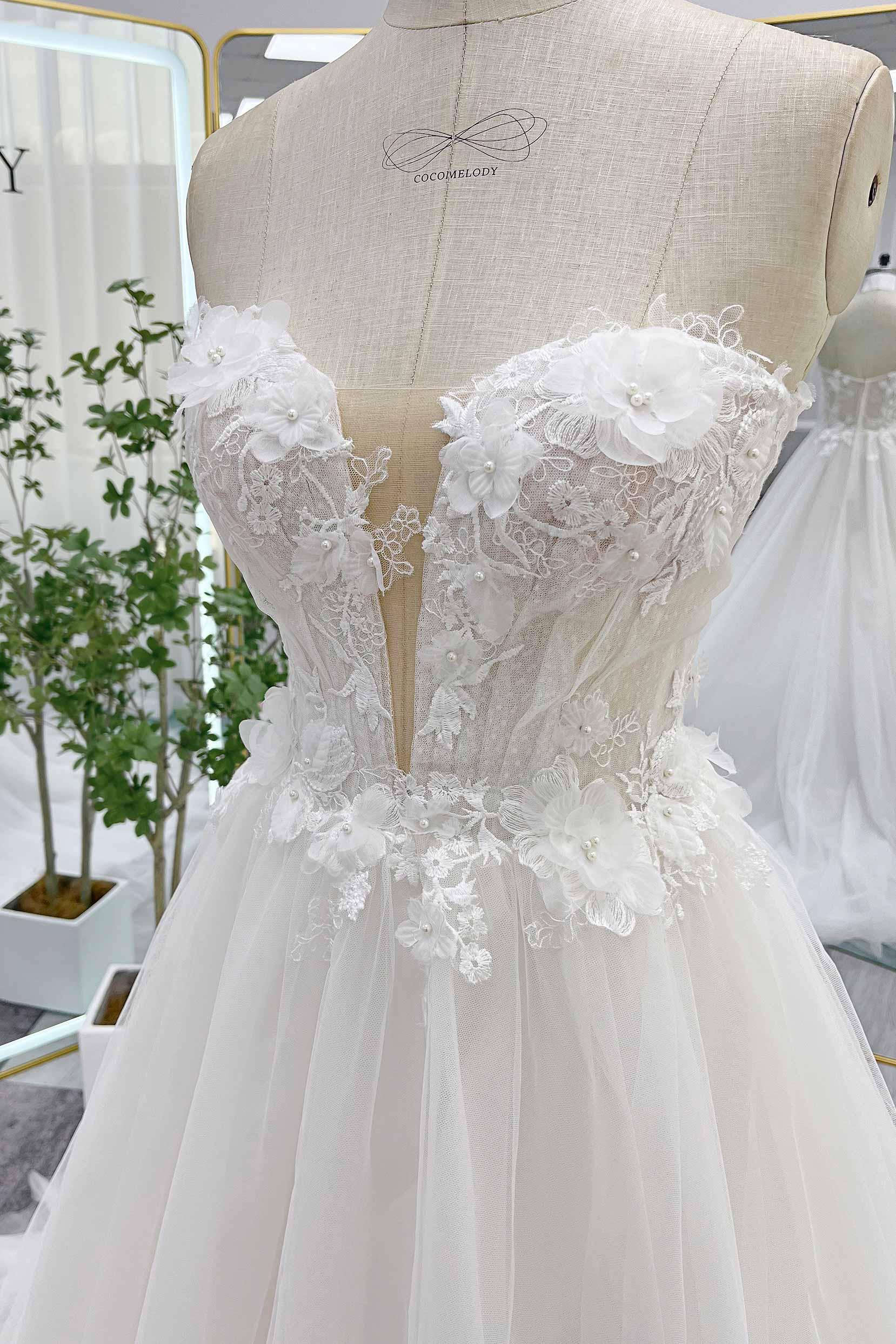 A-Line Court Train Lace Tulle Wedding Dress CW3245 - COCOMELODY