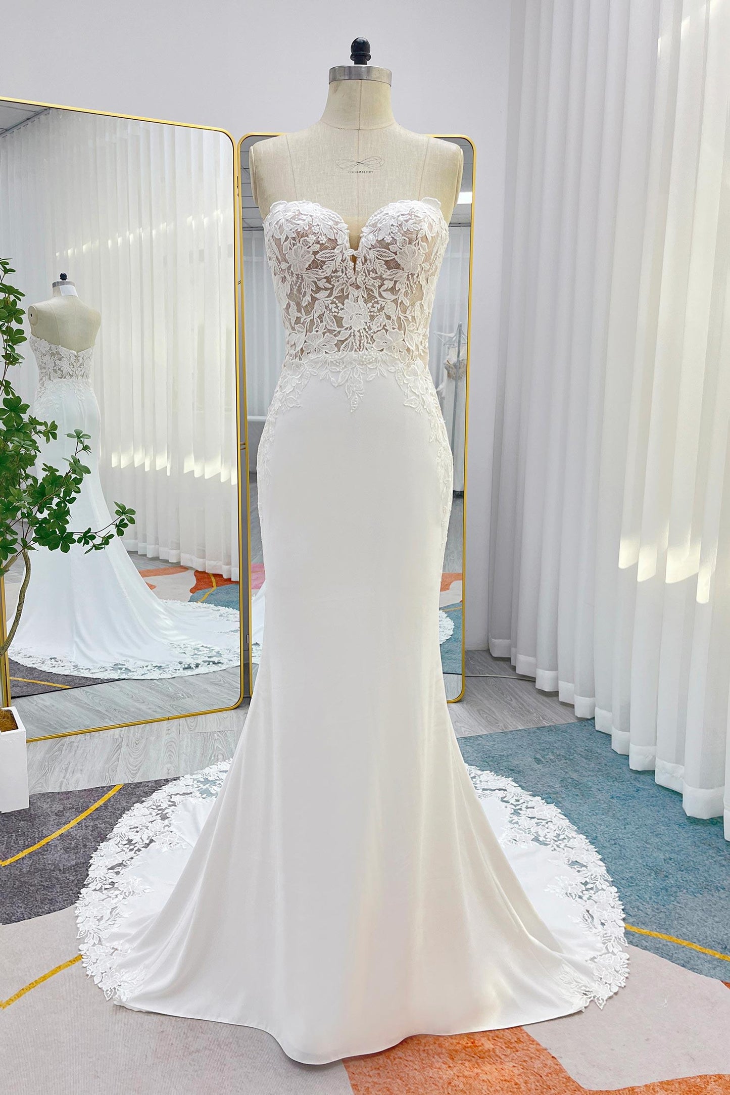 Trumpet-Mermaid Chapel Train Lace Luxuriant Satin Wedding Dress CW3248 - COCOMELODY