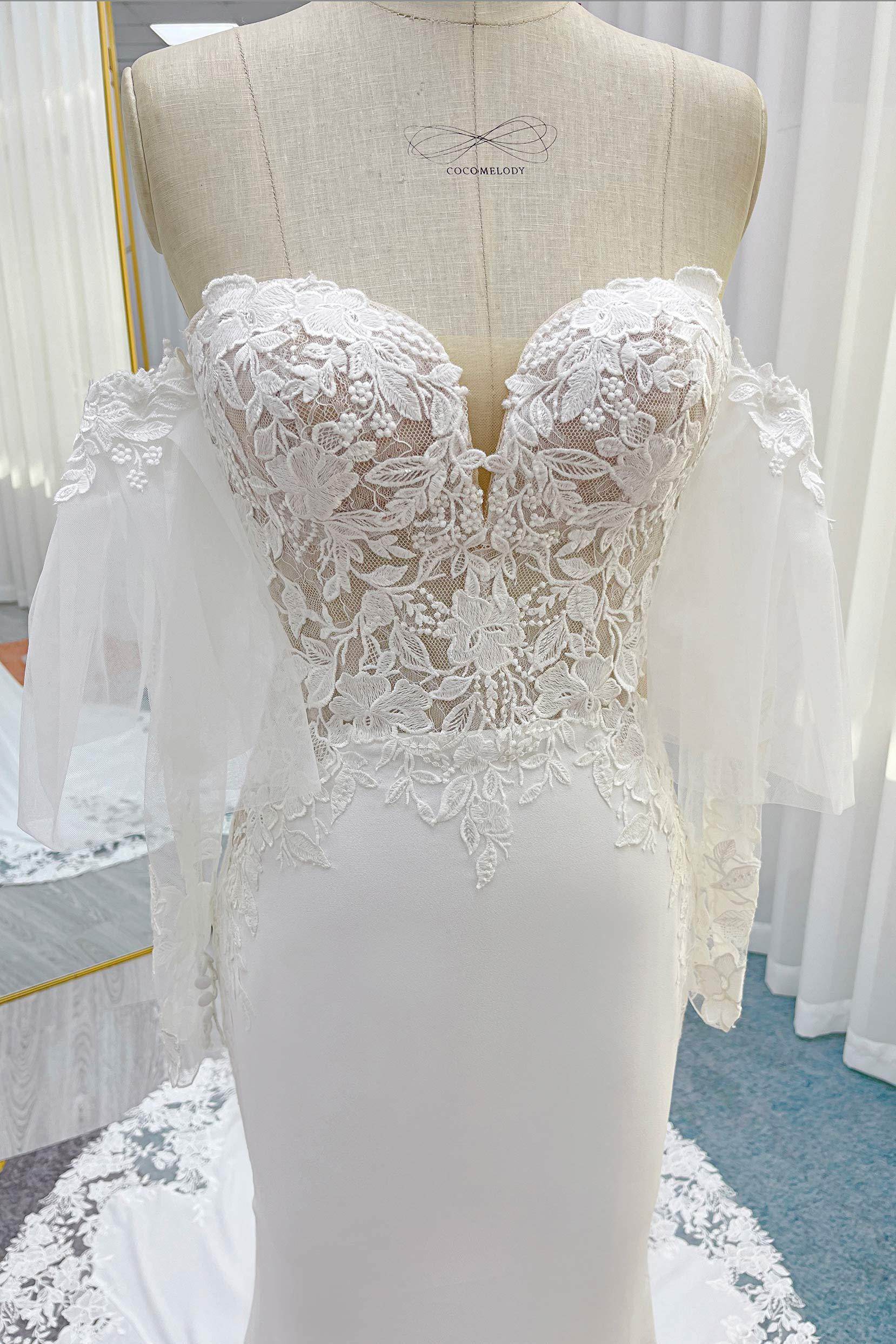 Trumpet-Mermaid Chapel Train Lace Luxuriant Satin Wedding Dress CW3248 - COCOMELODY