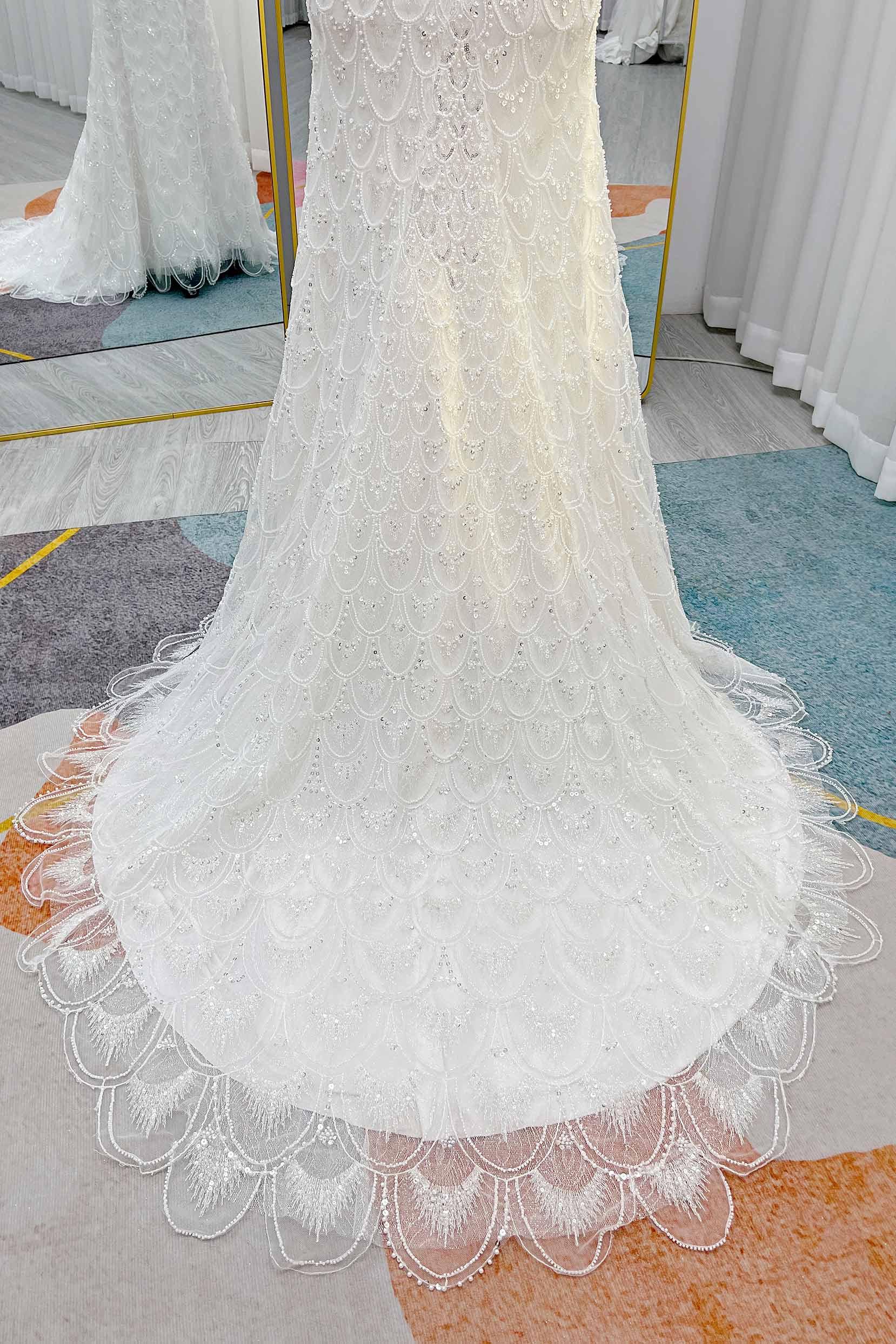 Trumpet-Mermaid Court Train Lace Tulle Wedding Dress CW3252 - COCOMELODY