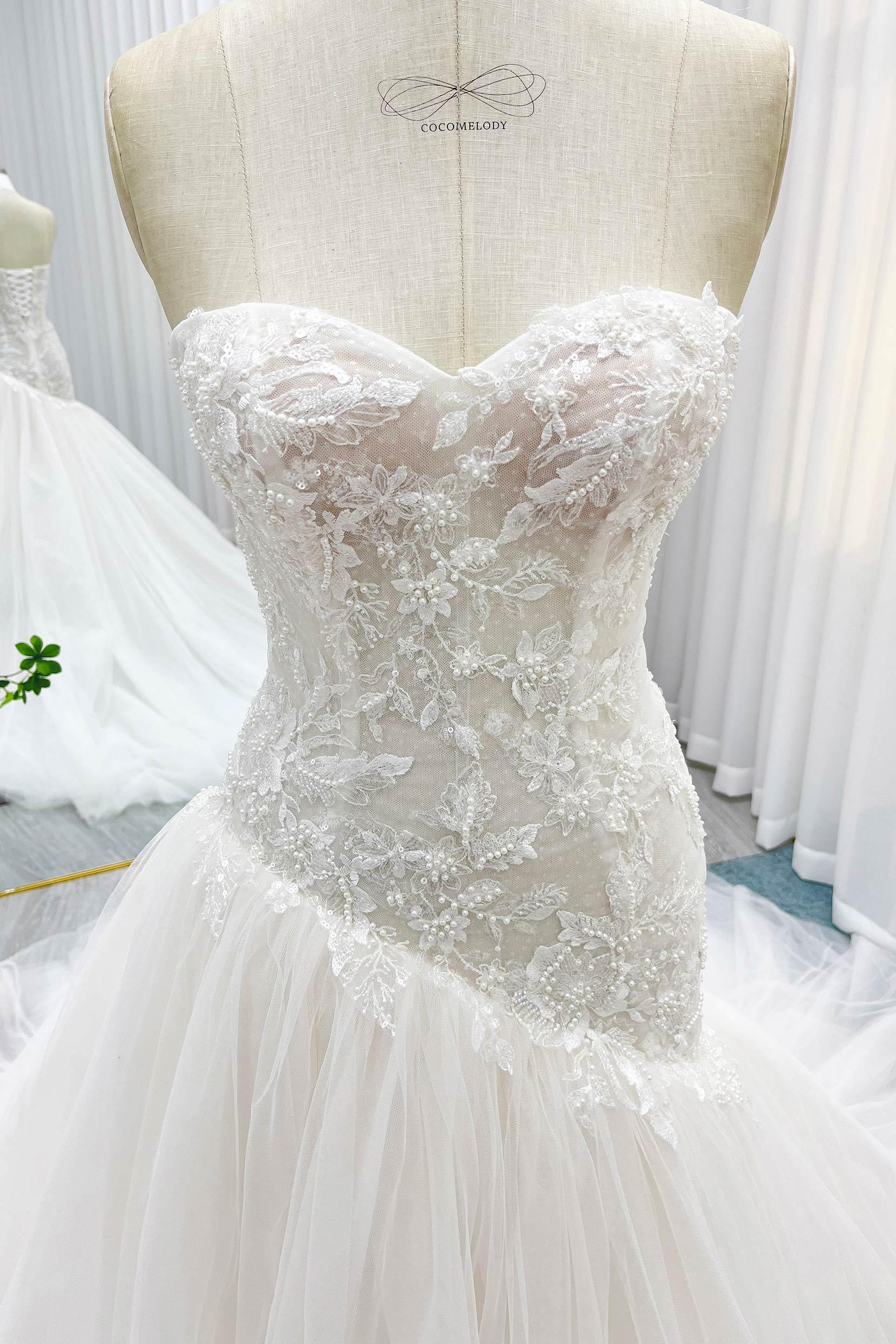 Trumpet-Mermaid Chapel Train Lace Tulle Wedding Dress CW3254 - COCOMELODY