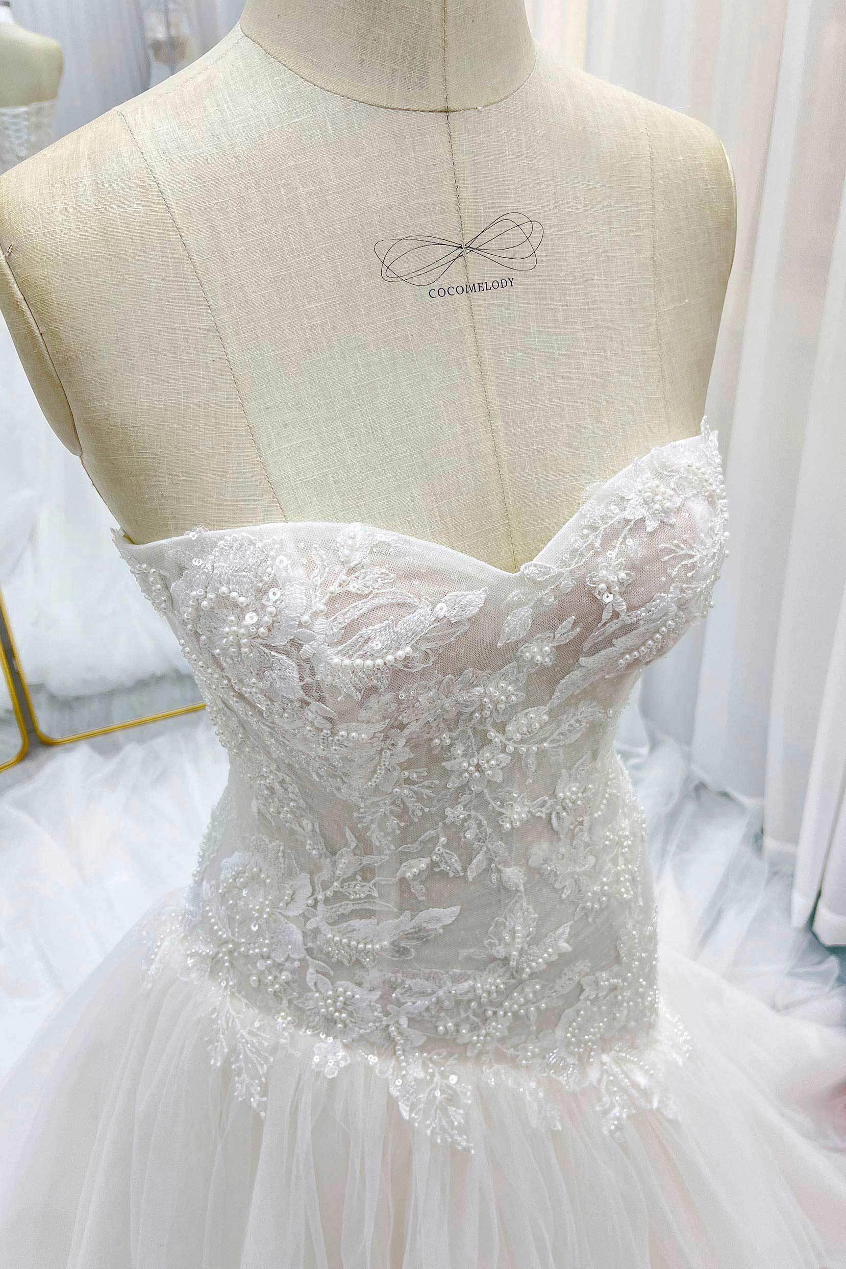 Trumpet-Mermaid Chapel Train Lace Tulle Wedding Dress CW3254 - COCOMELODY