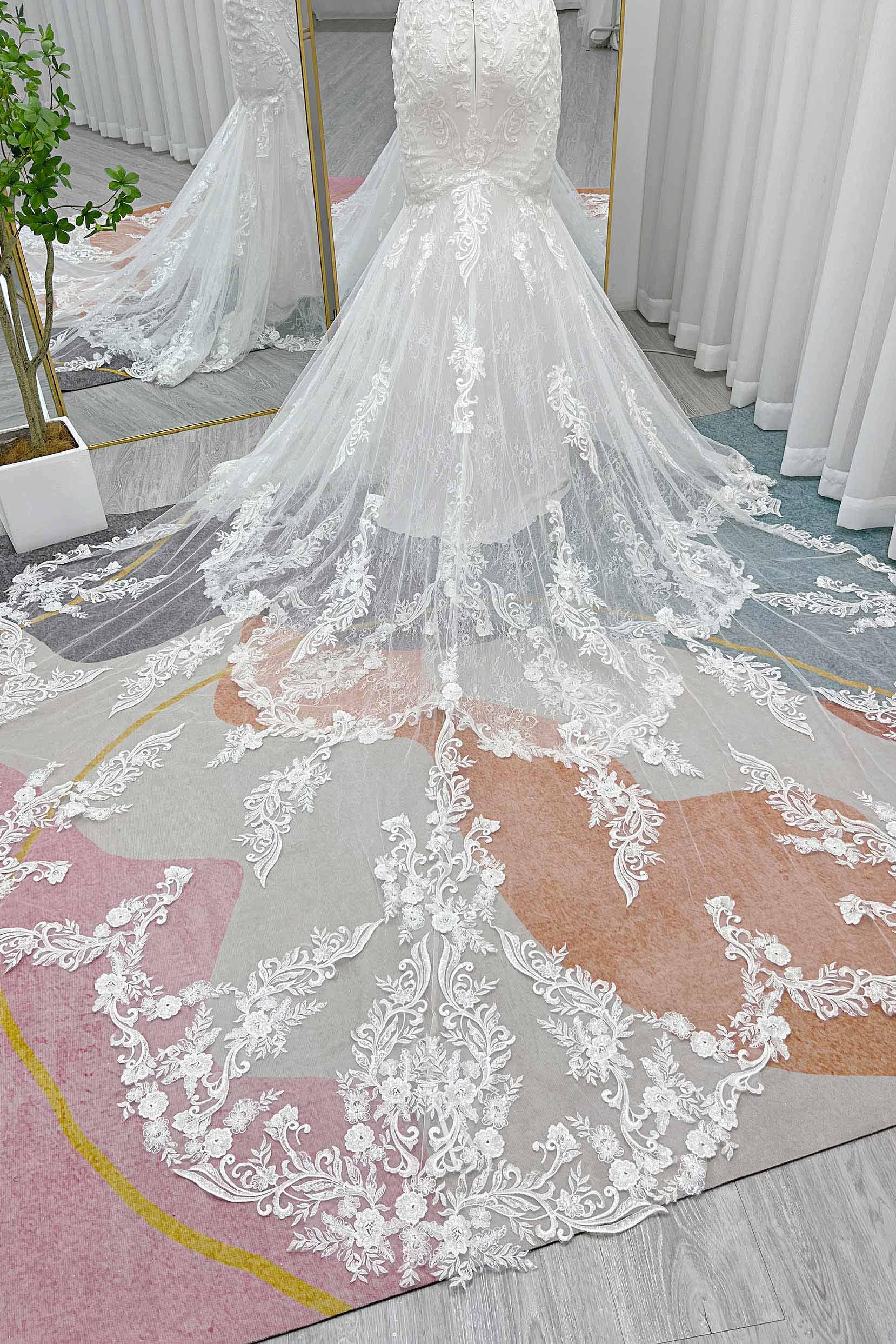 Trumpet-Mermaid Cathedral Train Lace Tulle Wedding Dress CW3256 - COCOMELODY