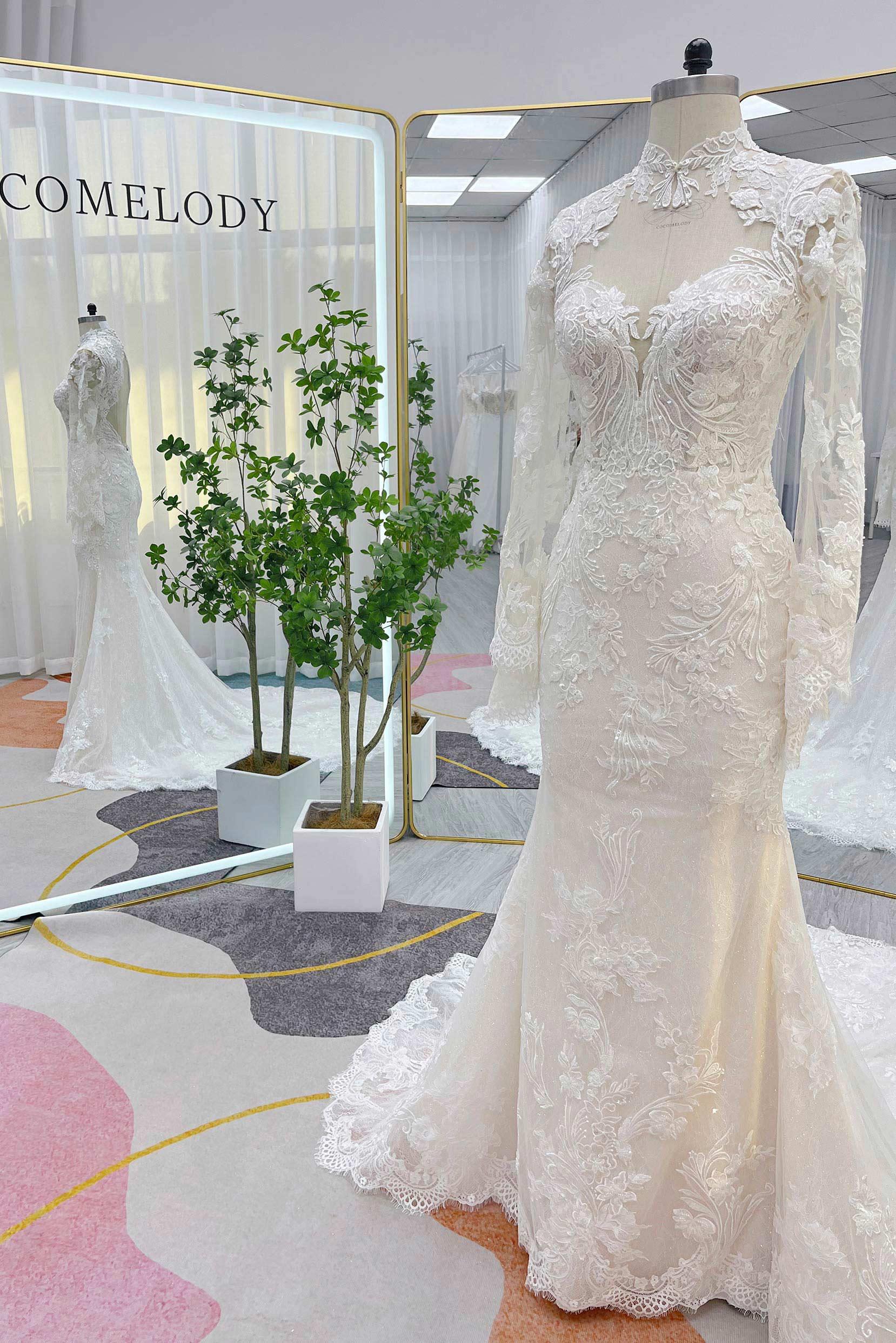 Trumpet-Mermaid Chapel Train Lace Tulle Wedding Dress CW3257 - COCOMELODY