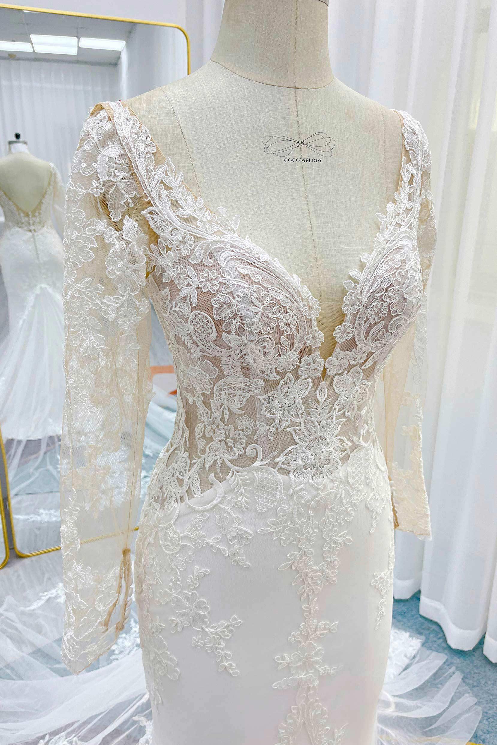 Trumpet-Mermaid Chapel Train Lace Tulle Wedding Dress CW3258 - COCOMELODY