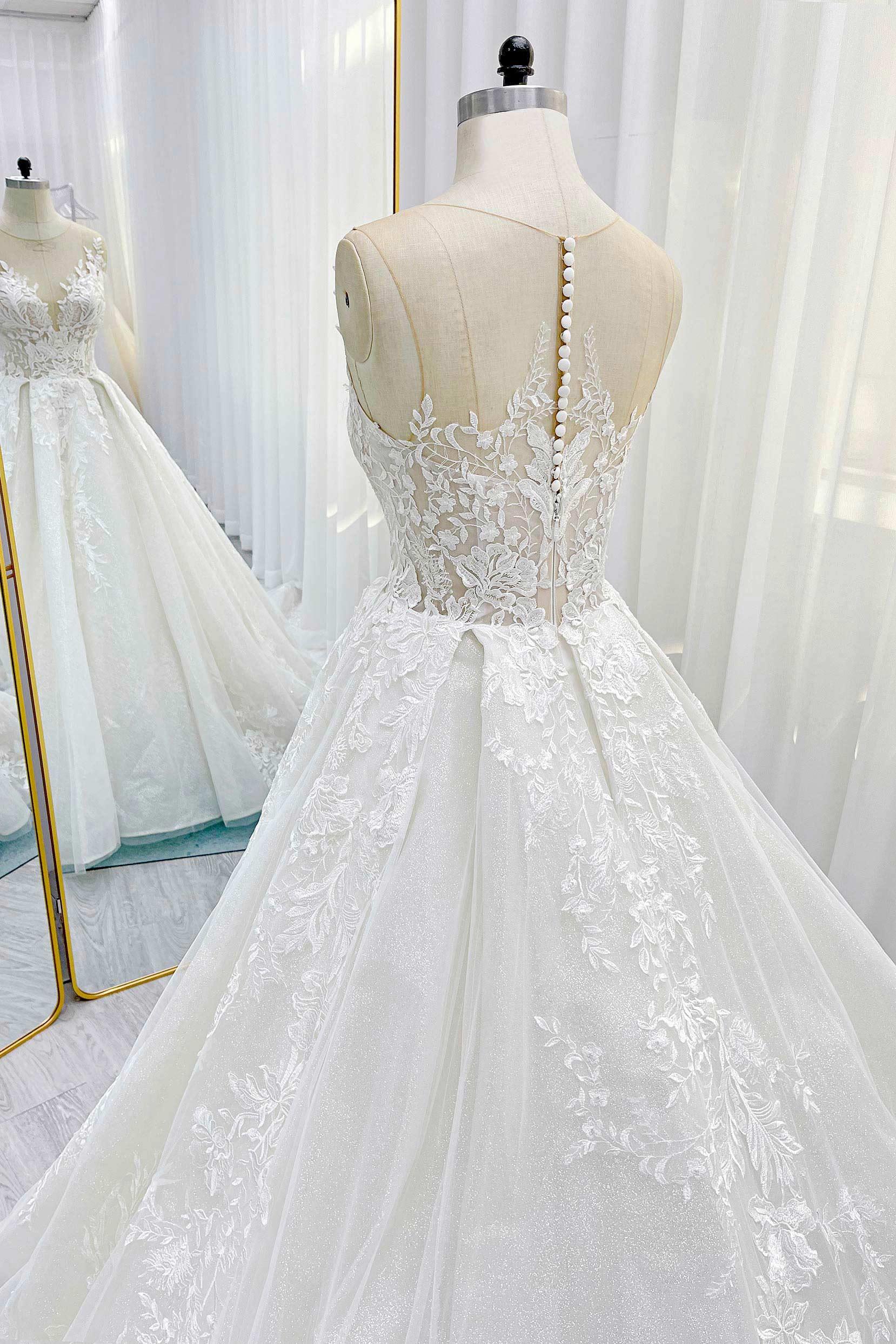 A-Line Chapel Train Lace Tulle Wedding Dress CW3260 - COCOMELODY