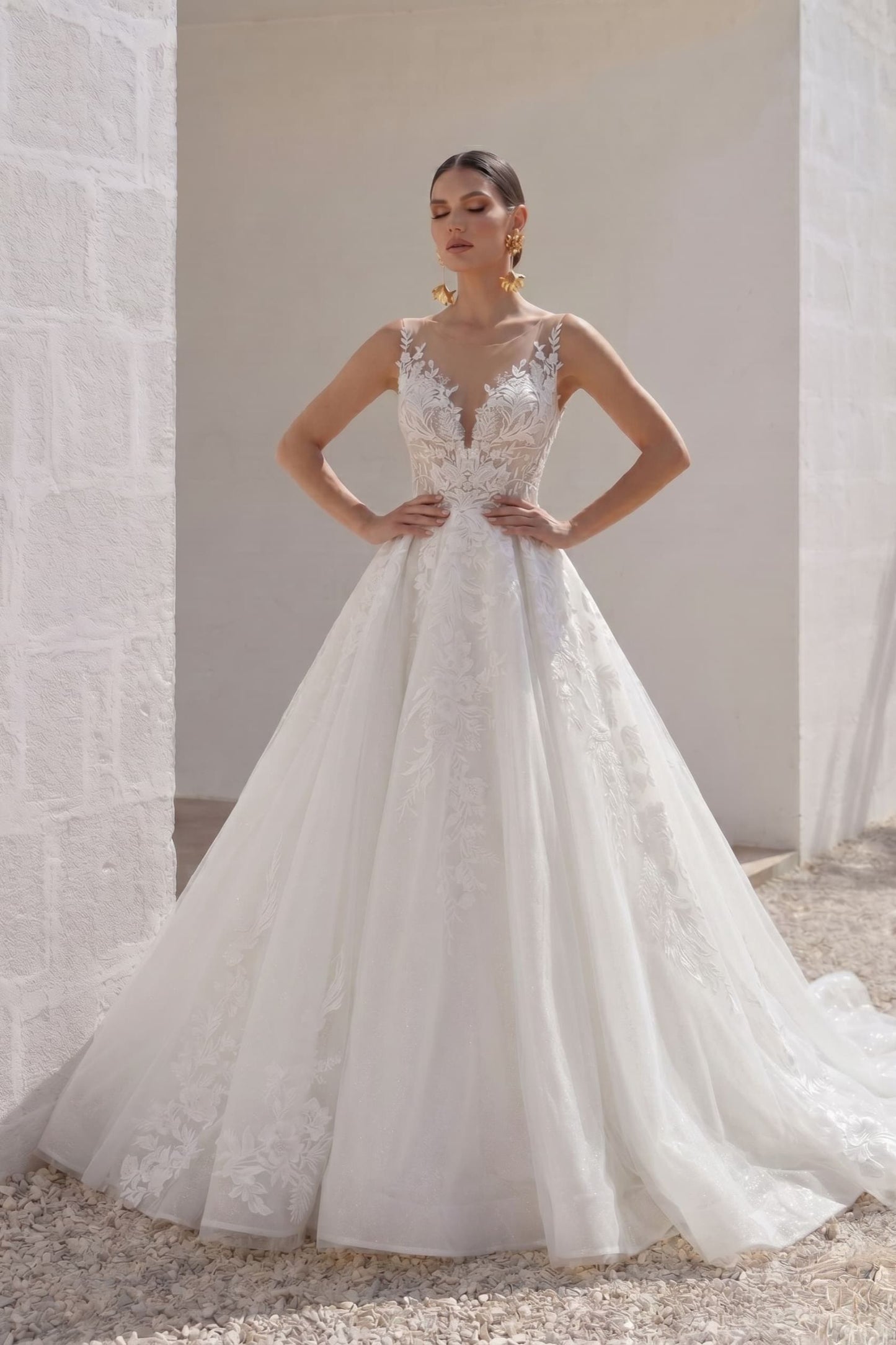 A-Line Chapel Train Lace Tulle Wedding Dress CW3260