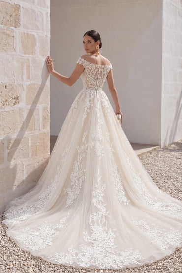 Ball Gown Chapel Train Lace Tulle Wedding Dress CW3261