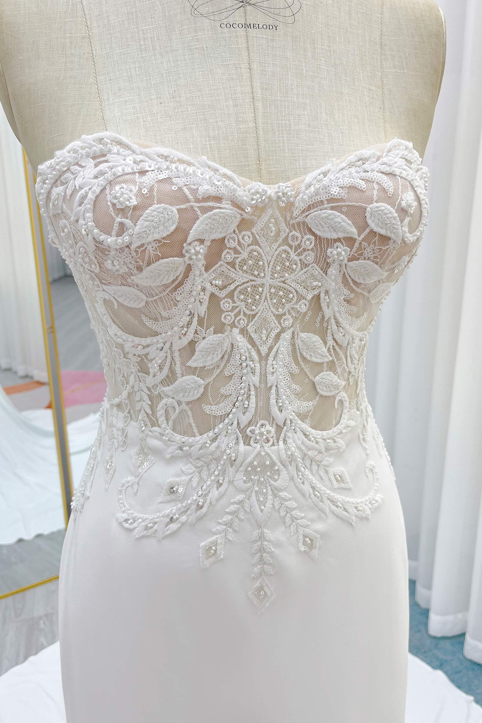 Trumpet-Mermaid Court Train Lace Stretch Satin Wedding Dress CW3266 - COCOMELODY