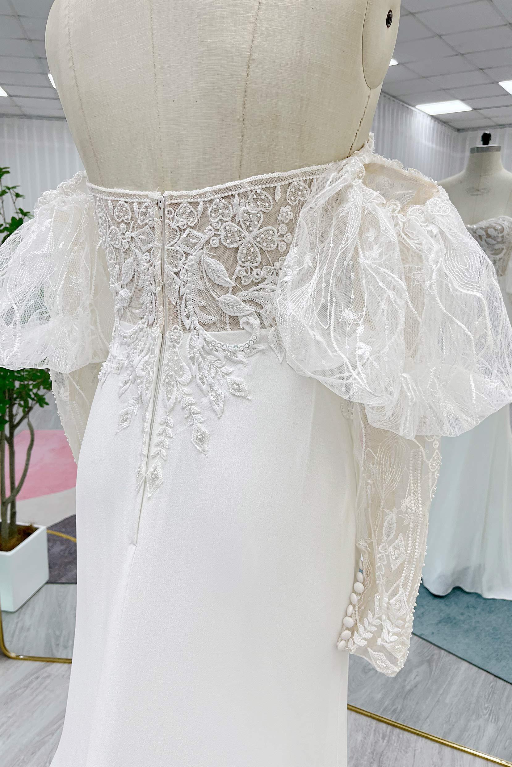 Trumpet-Mermaid Court Train Lace Stretch Satin Wedding Dress CW3266 - COCOMELODY