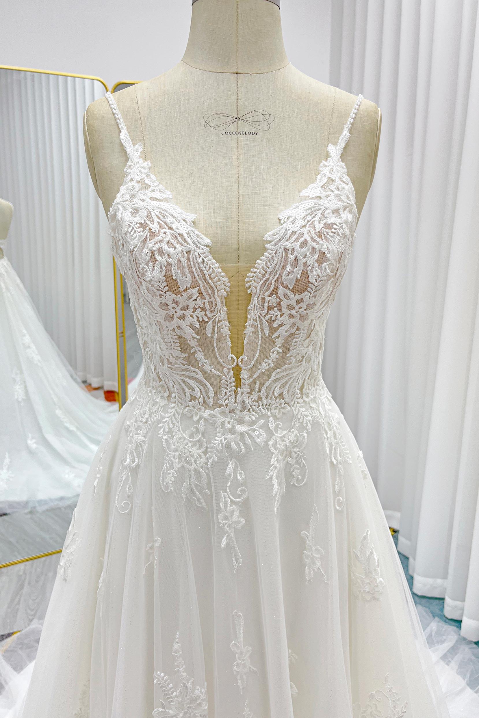 A-Line Court Train Lace Tulle Wedding Dress CW3268 - COCOMELODY