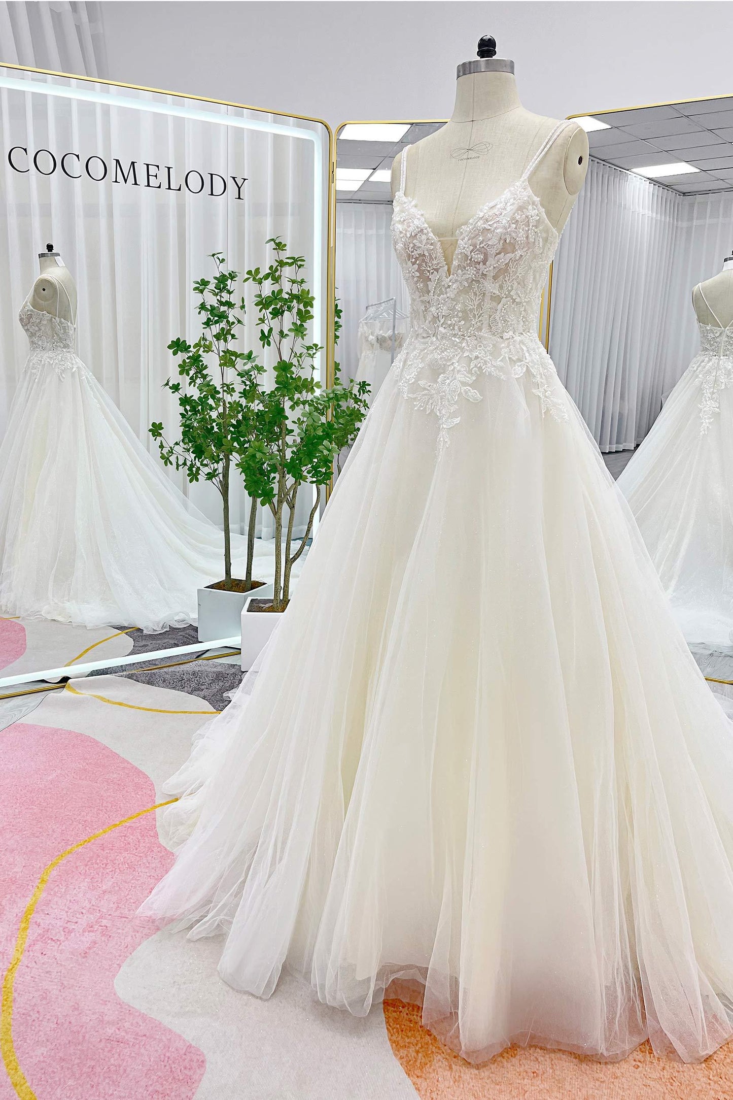 A-Line Court Train Lace Tulle Wedding Dress CW3271 - COCOMELODY