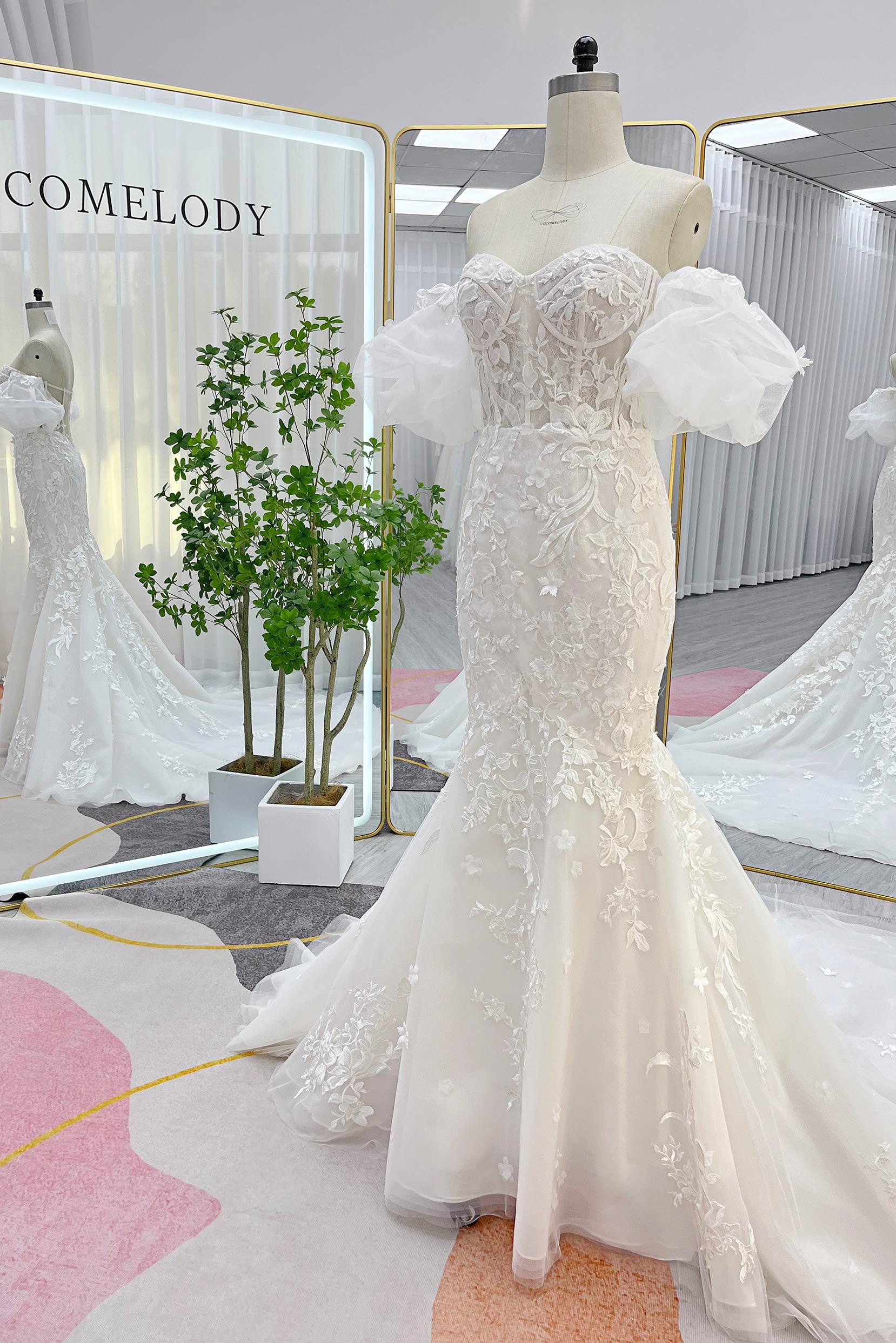 Trumpet-Mermaid Chapel Train Lace Tulle Wedding Dress CW3274 - COCOMELODY