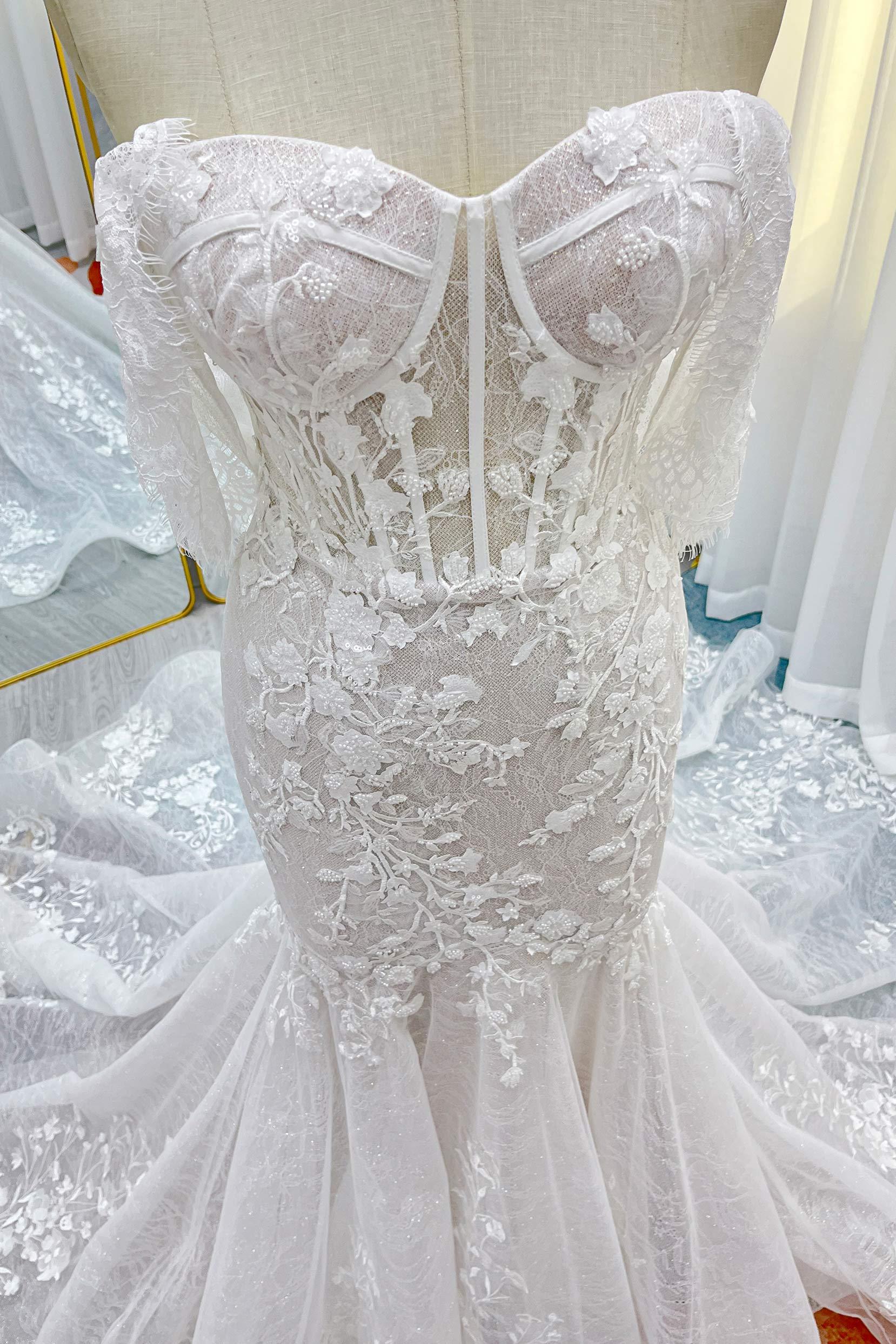 Trumpet-Mermaid Court Train Lace Tulle Wedding Dress CW3275 - COCOMELODY