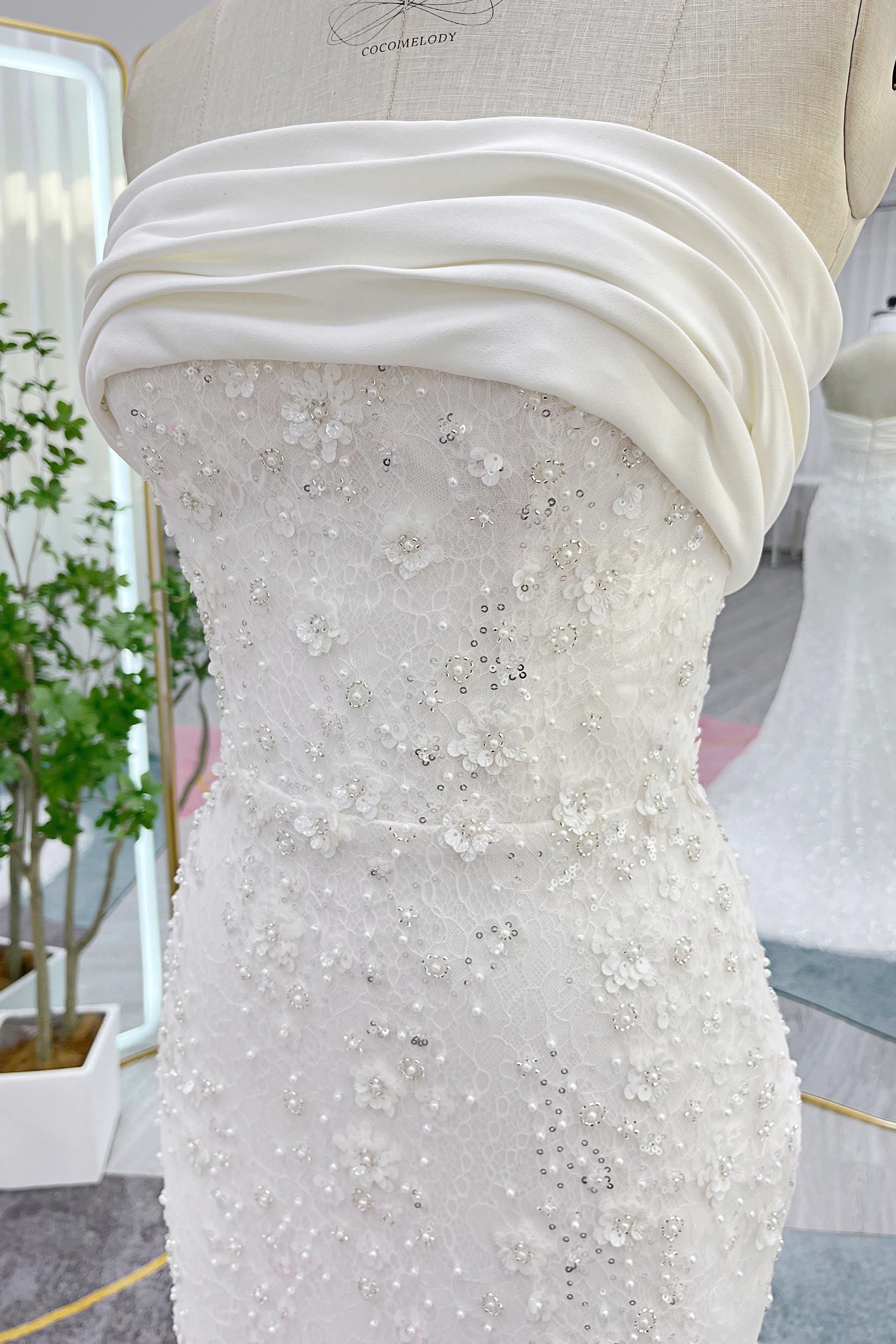 Trumpet-Mermaid Court Train Lace Satin Wedding Dress CW3280 - COCOMELODY