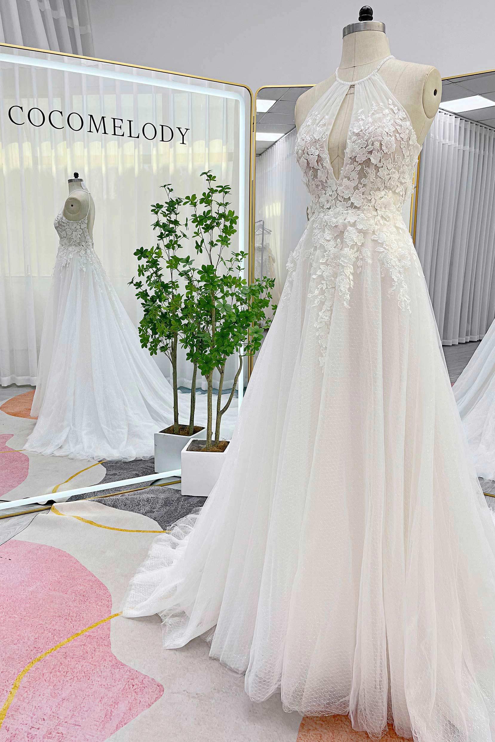 A-Line Court Train Lace Tulle Wedding Dress CW3281 - COCOMELODY