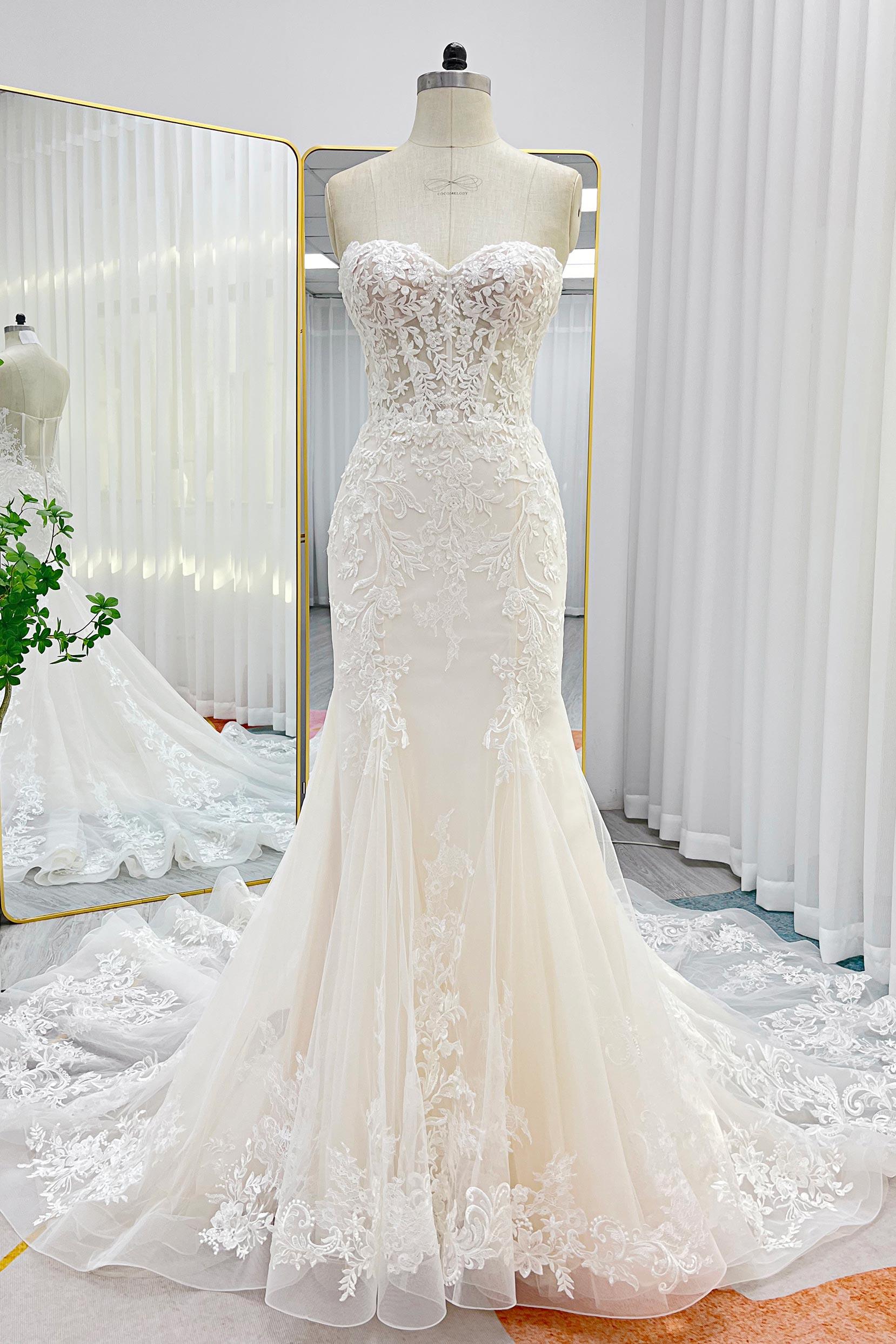 Trumpet-Mermaid Chapel Train Lace Tulle Wedding Dress CW3282 - COCOMELODY