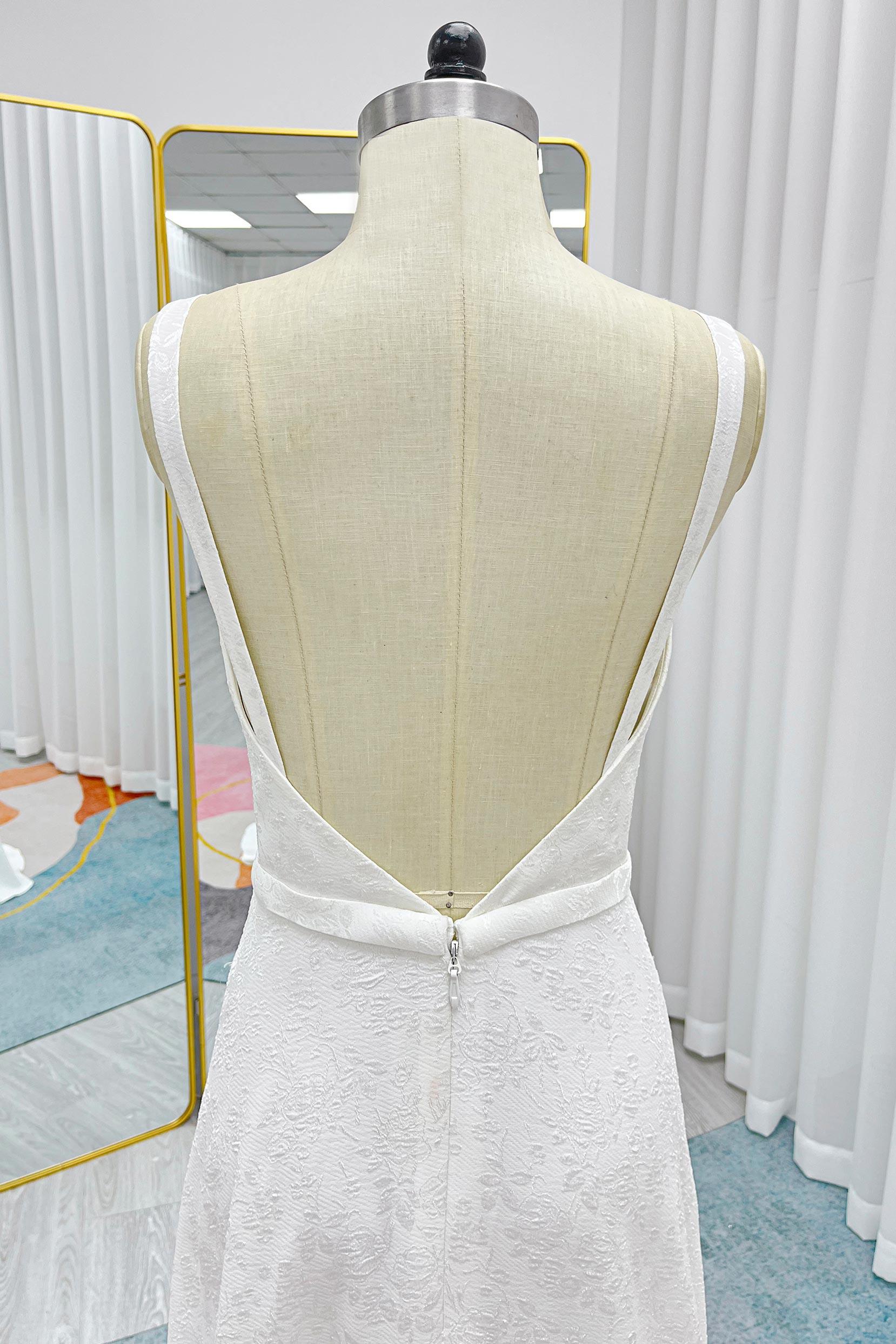 Mermaid Sweep-Brush Train Jacquard Satin Wedding Dress CW3296 - COCOMELODY