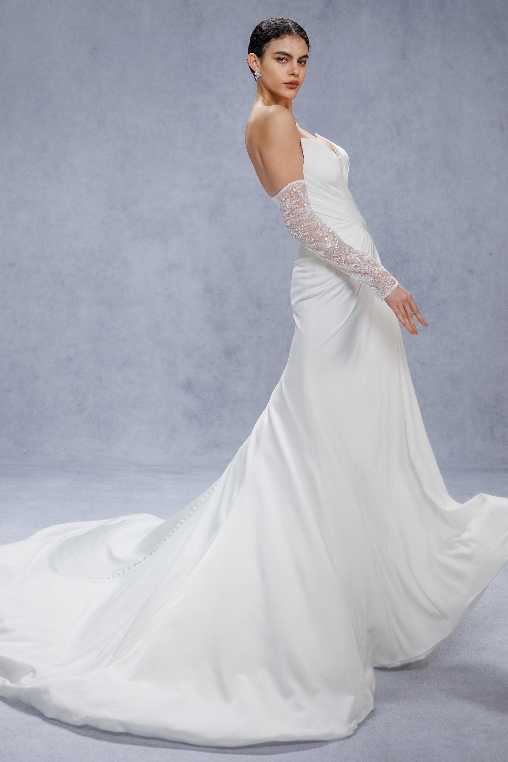 Trumpet-Mermaid Court Train Satin Wedding Dress CW3328 - COCOMELODY