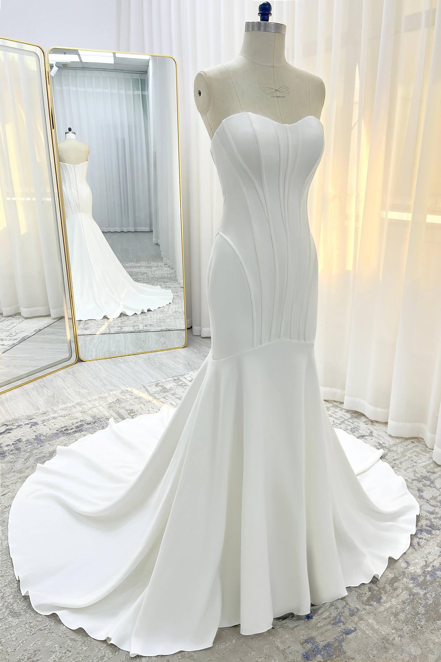 Trumpet-Mermaid Court Train Stretch Satin Wedding Dress CW3332 - COCOMELODY