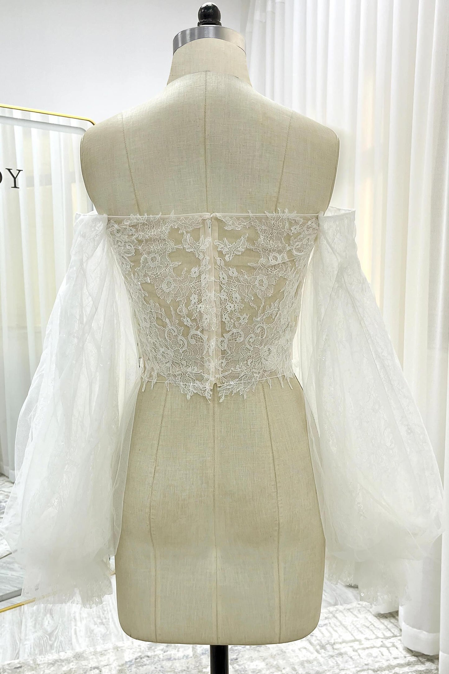 A-Line Court Train Lace Tulle Wedding Dress CW3337 - COCOMELODY