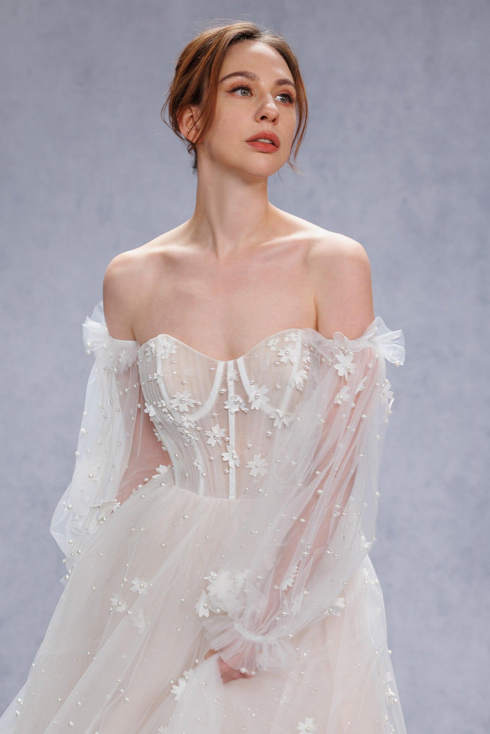 A-Line Court Train Tulle Wedding Dress CW3341 - COCOMELODY