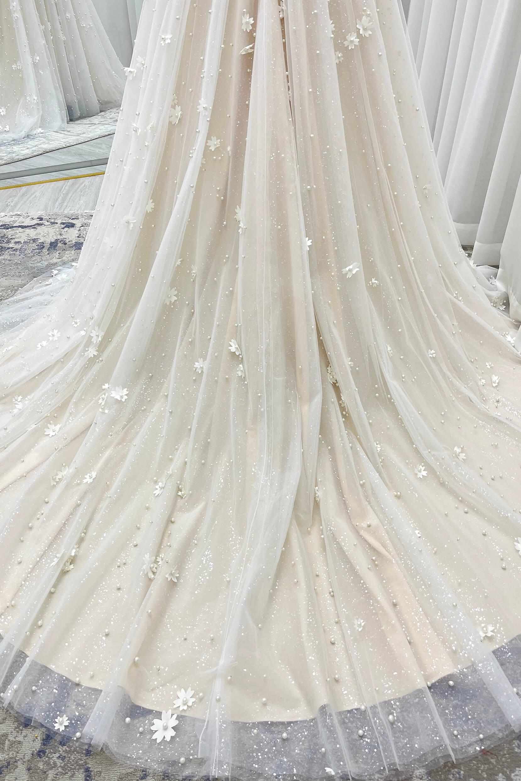 A-Line Court Train Tulle Wedding Dress CW3341 - COCOMELODY