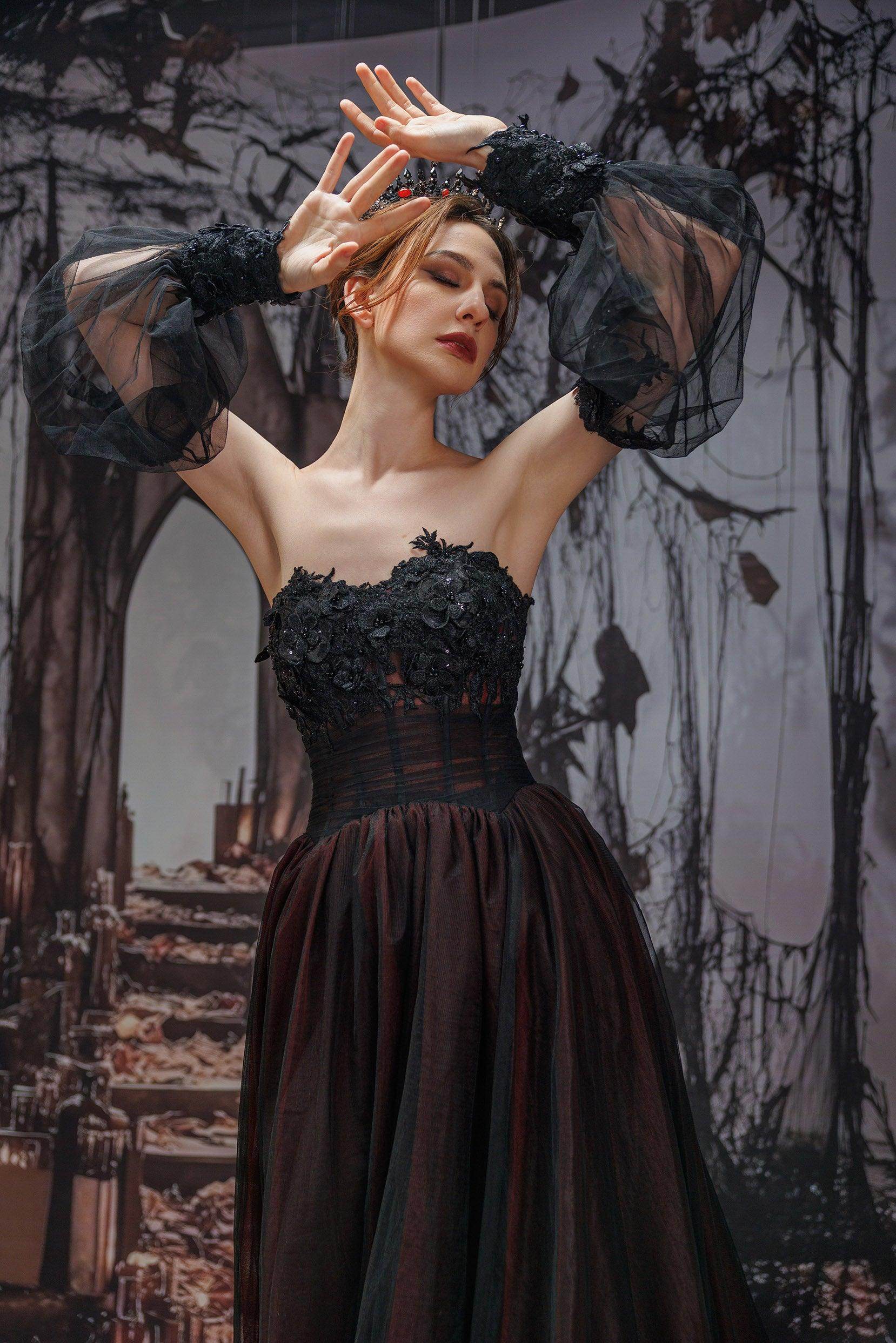 COCOMELODY Black Wedding Dress Sweetheart Neckline with Sleeves CW3353, 45 Days / Black / US8-UK10-EUR38 COCOMELODY Black Wedding Dress Sweetheart Neckline with Sleeves CW3353, 45 Days / Black / US8-UK10-EUR38