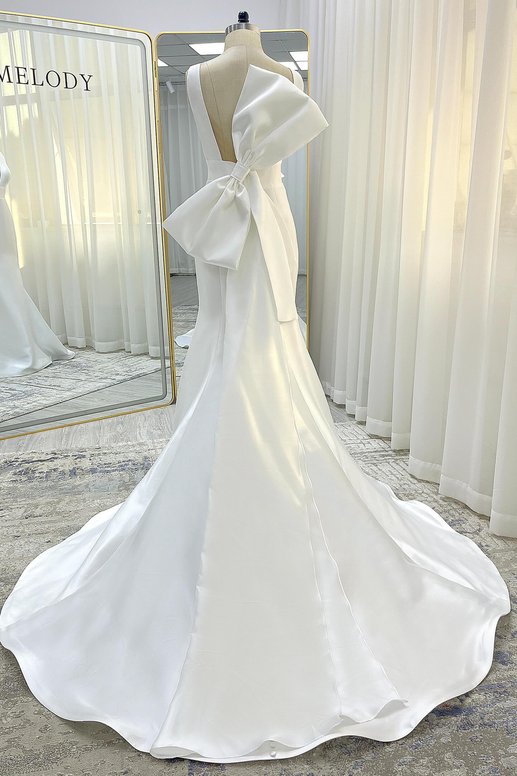 Trumpet-Mermaid Court Train Mikado Wedding Dress CW3356 - COCOMELODY