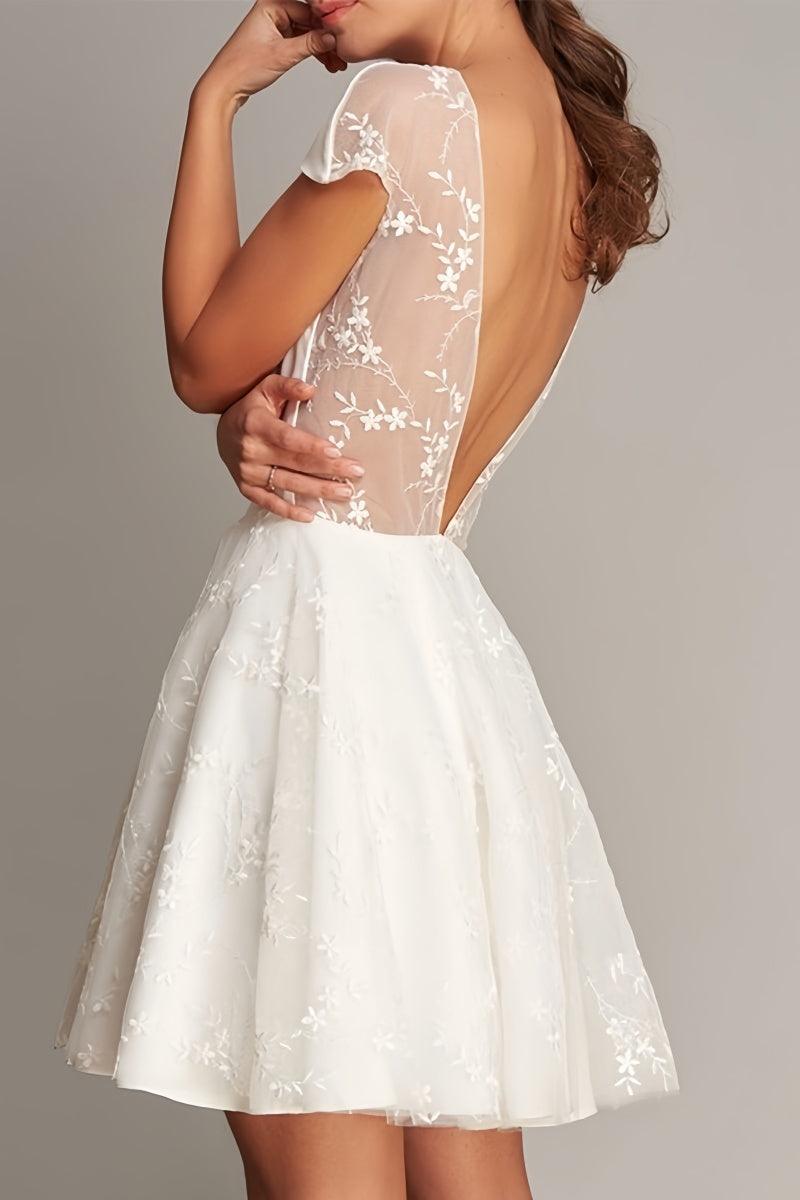 Knee-Length Wedding Dress with V-Neck Lace Appliques CW3376 - COCOMELODY