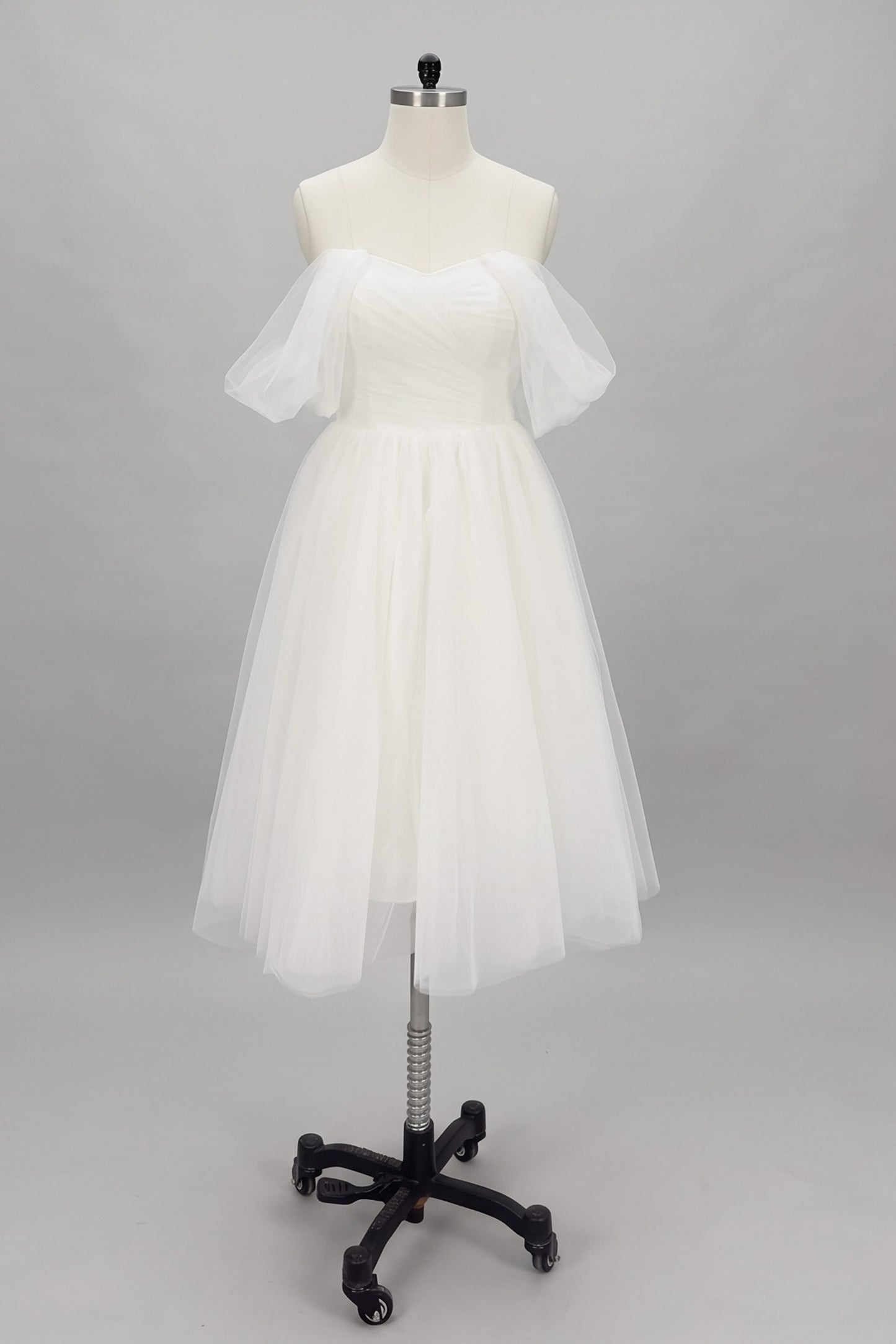 Off-The-Shoulder Sleeveless Tulle Little White Dress CW3387